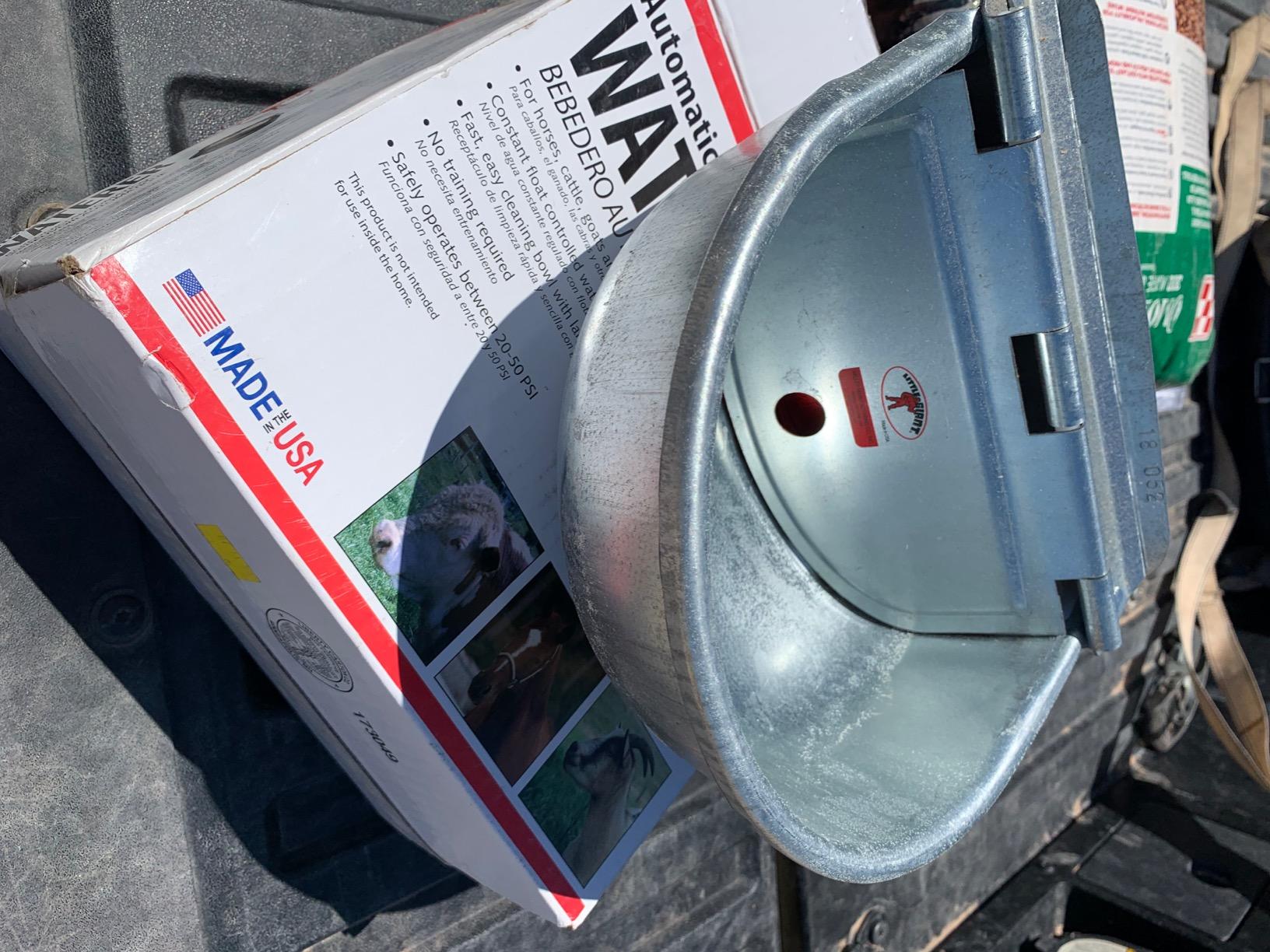 Little Giant Automatic Livestock Waterer Epoxy Coated Automatic Stock Waterer for Horses, Cows and Hog customer photo 1