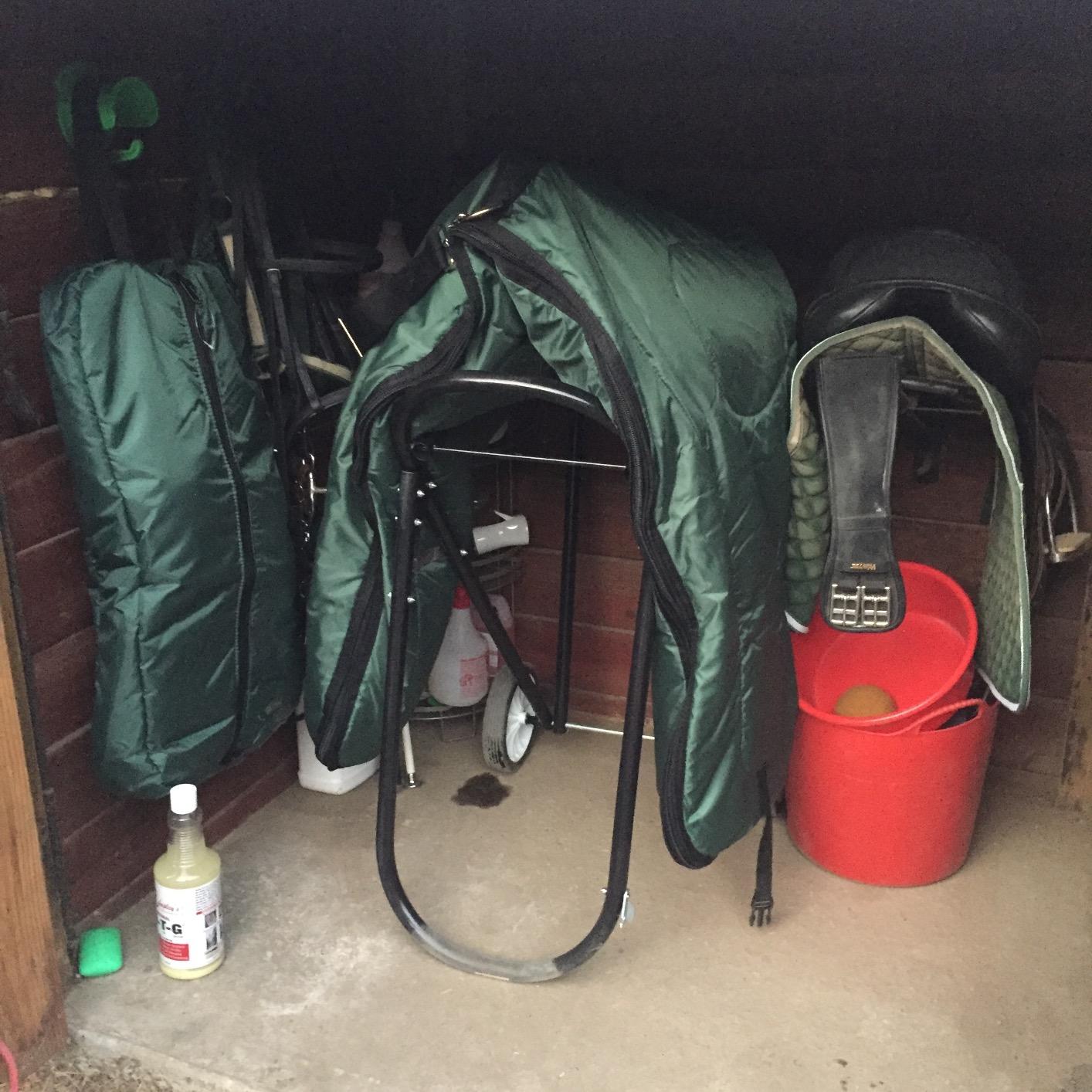 AJ Tack Western Padded Saddle and Bridle Carrier Set customer photo 2