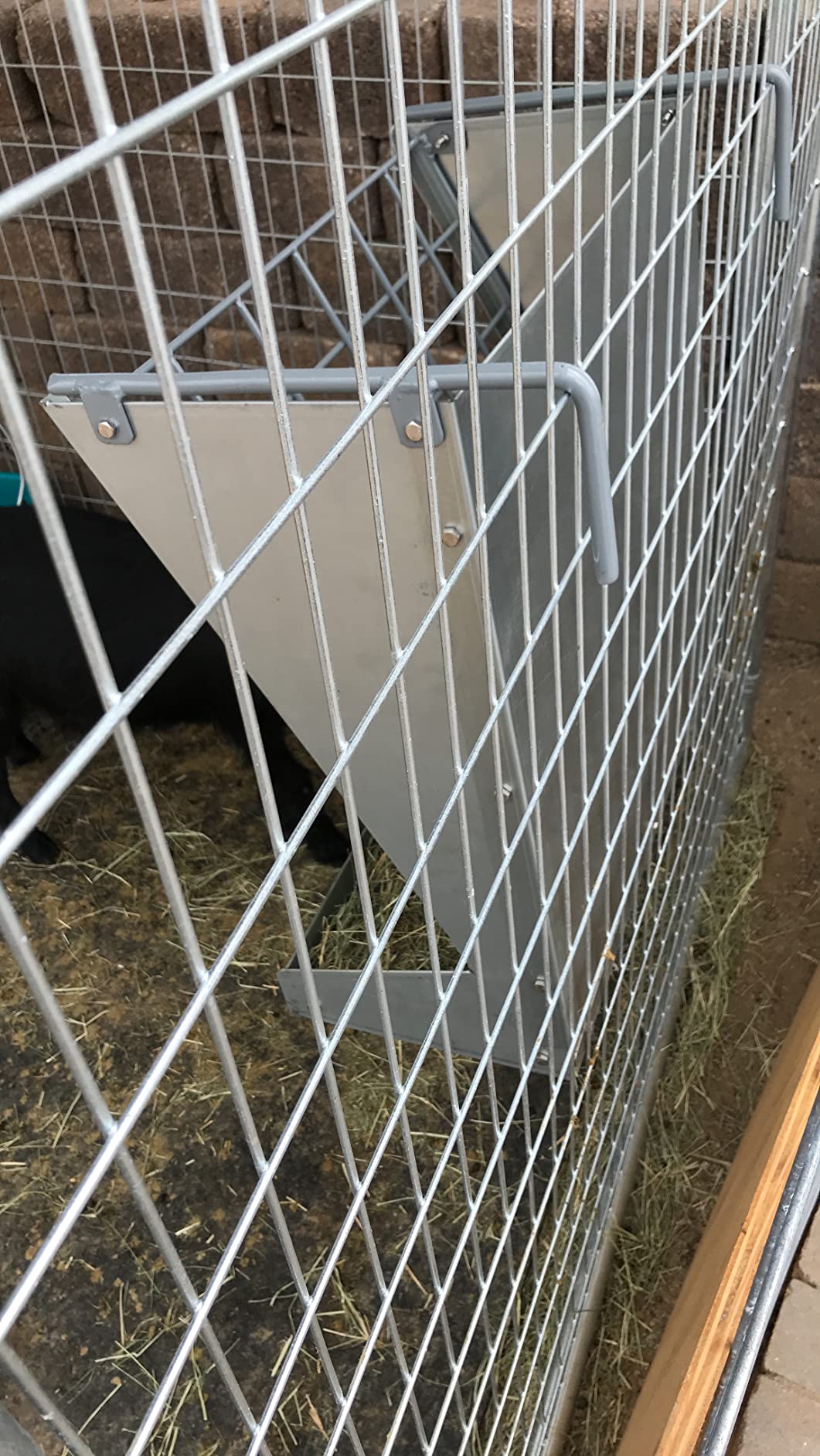 Little Giant Mountable Sheep and Goat Feeder - 2 in 1 Goat and Sheep Feeder and Hay Rack - Combination Hay and Grain Saves Space (Item No. 168793) customer photo 1