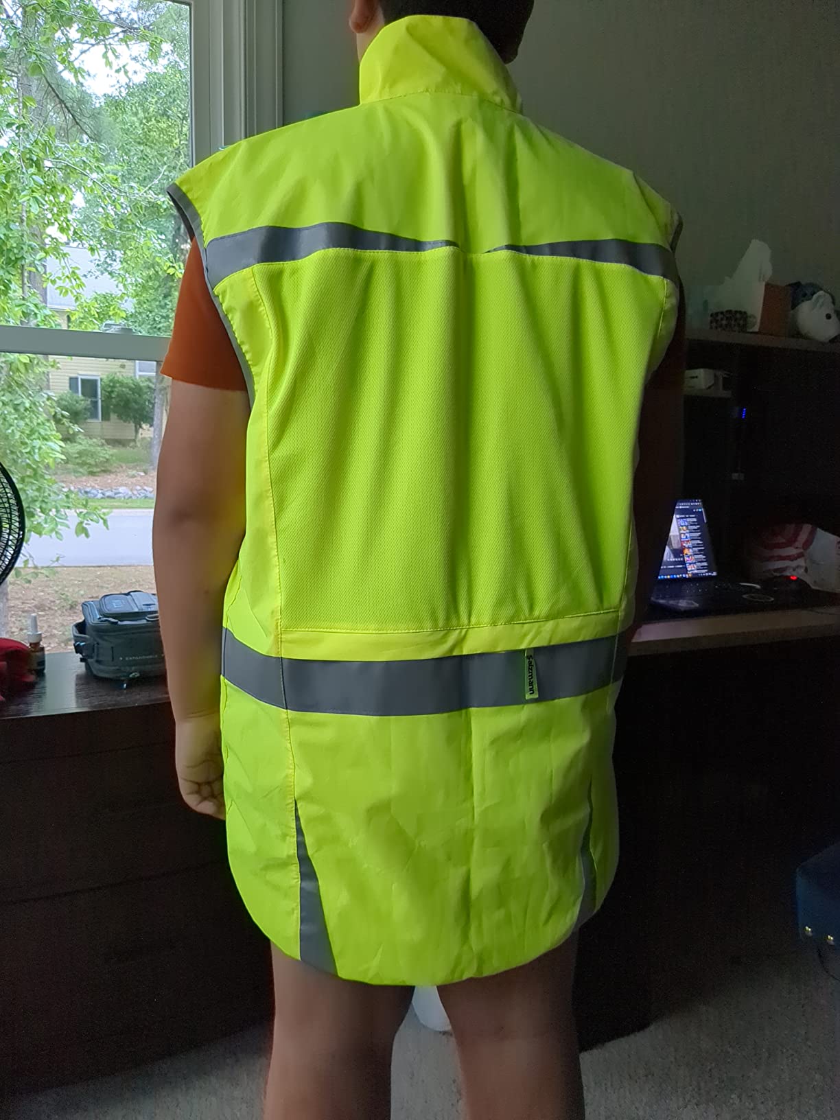 Salzmann Reflective Running Vest | Lightweight, Breathable Hi Vis Vest | Made with 3M Scotchlite Reflective Material | High Visibility Cycling Gilet customer photo 2