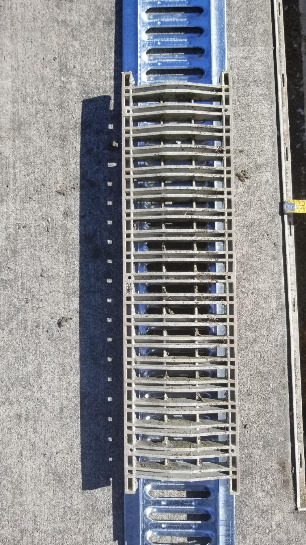 Vodaland - 4 inch Galvanized Stamped Steel Grate customer photo 2