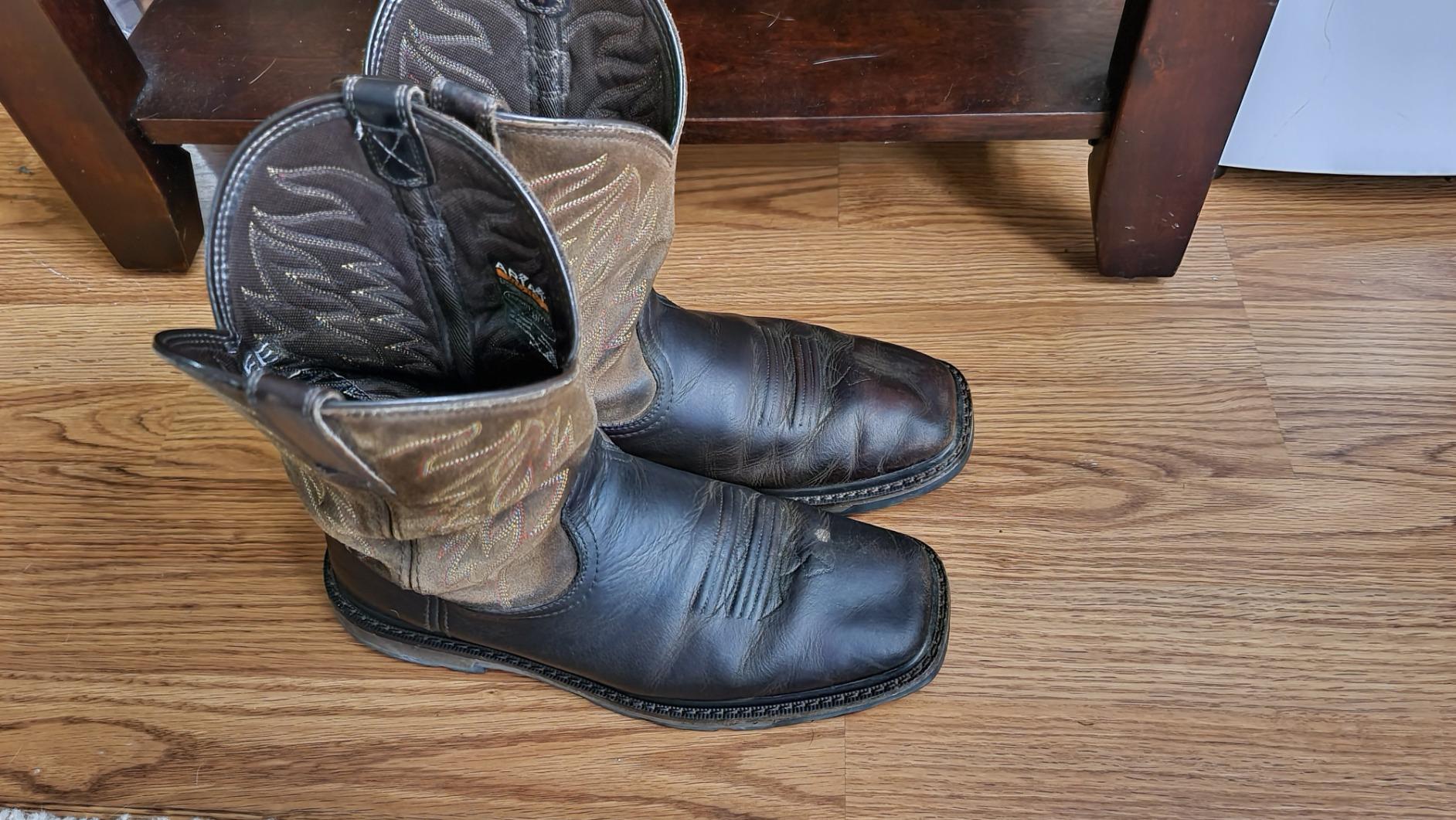 Men's Groundbreaker Wide Square Toe Work Boots customer photo 1