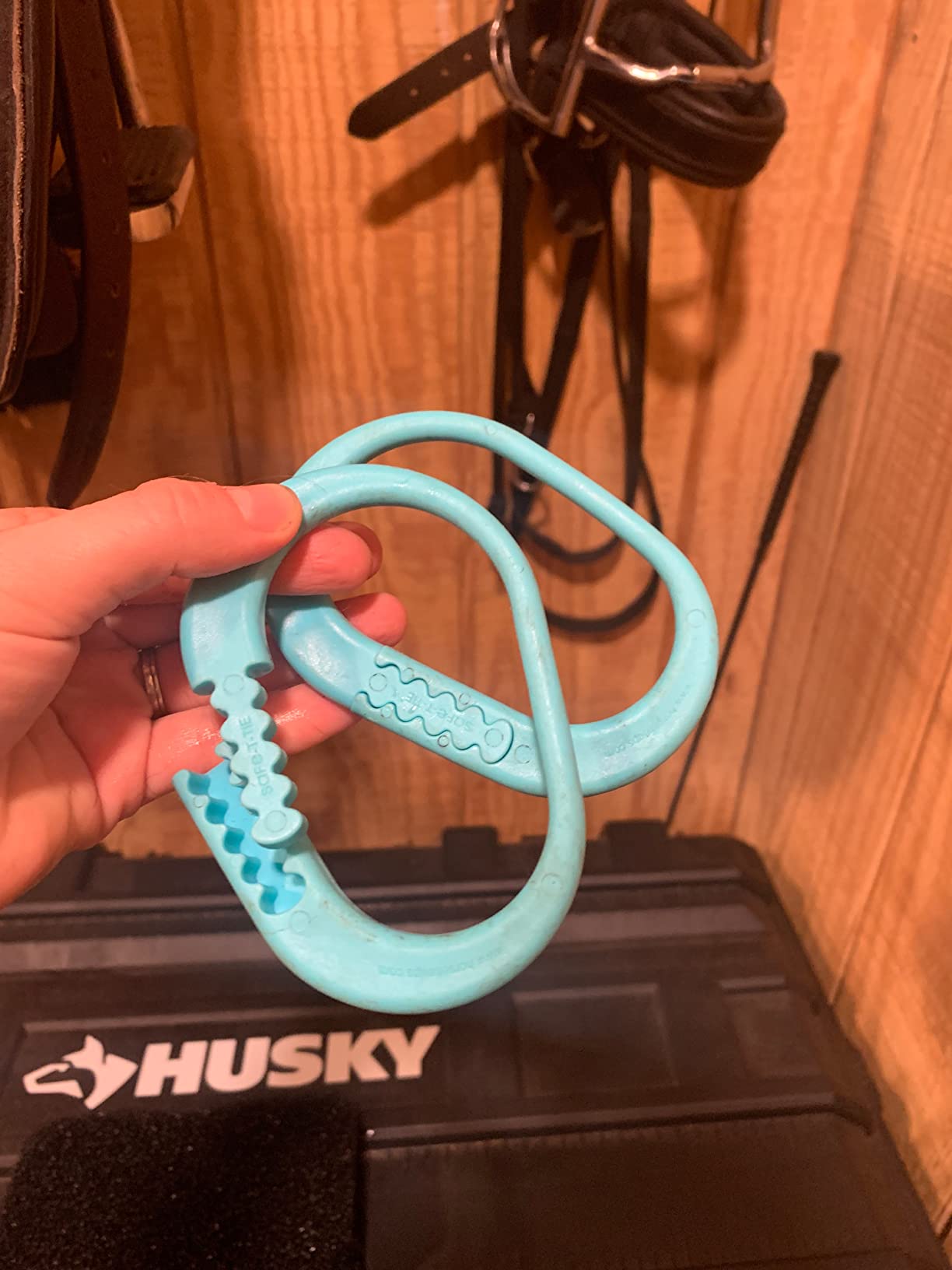 Injuries Preventing Tether Tie - Portable, Versatile & Reusable Breakaway Horse Tie, Quick Release Under Heavy Pressure w/ 5 Loop Settings, Multi-Purpose Clip (2 pcs Black) customer photo 2