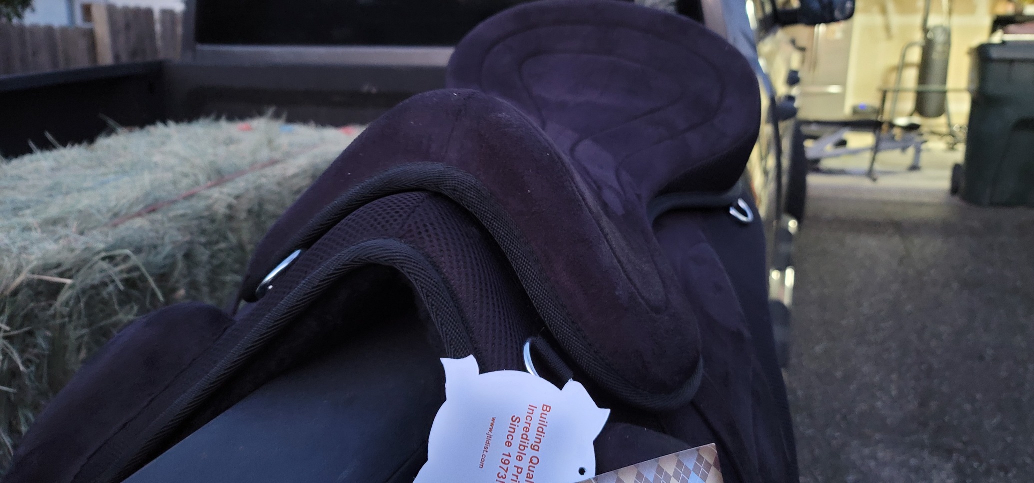 Tough 1 Treeless Endurance Saddle customer photo 2