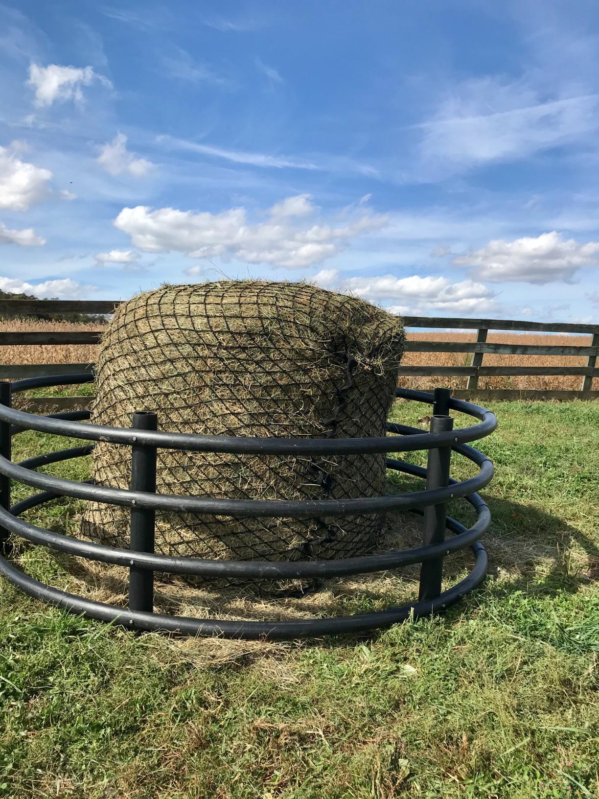 KNOTLESS HEAVYDUTY 4-5mm Thick Round Bale Slow Feed Hay Net (4x5) customer photo 1
