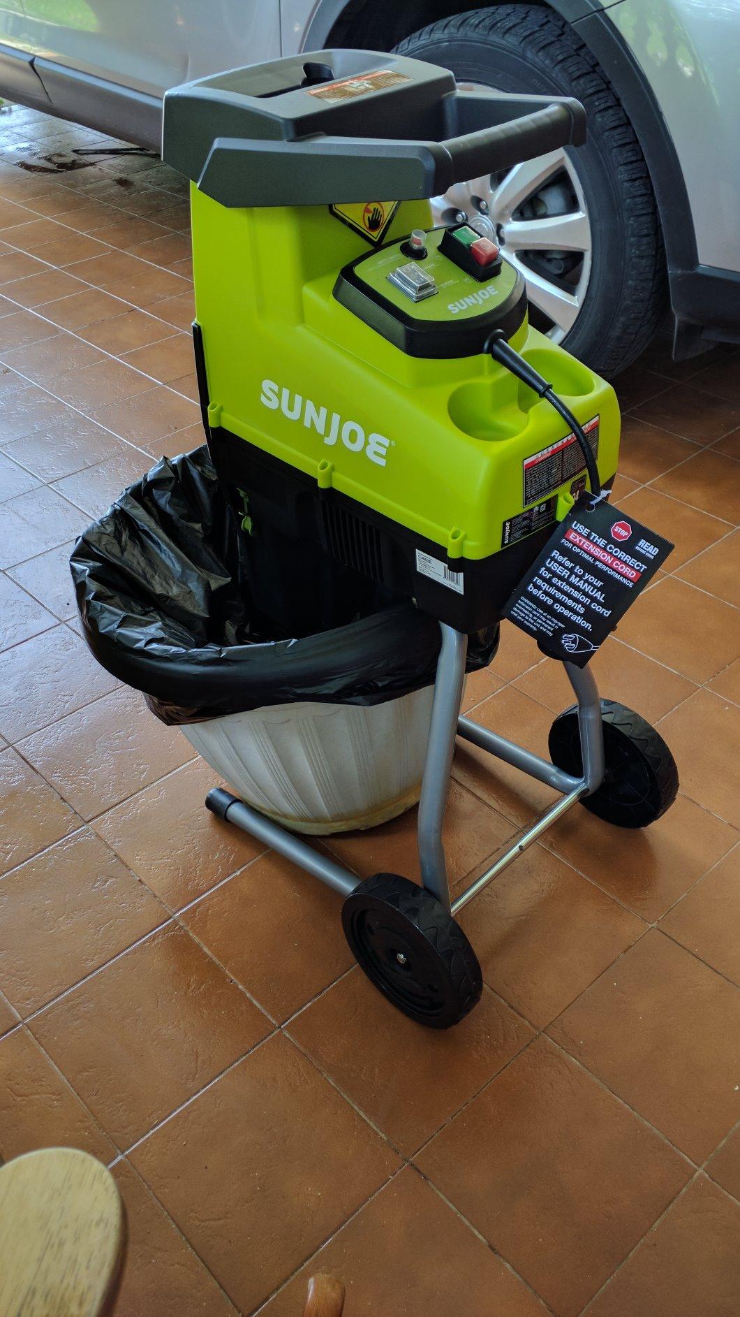 Sun Joe Wood Chipper Shredder and Waste Shredding Machine, CJ603E customer photo 1