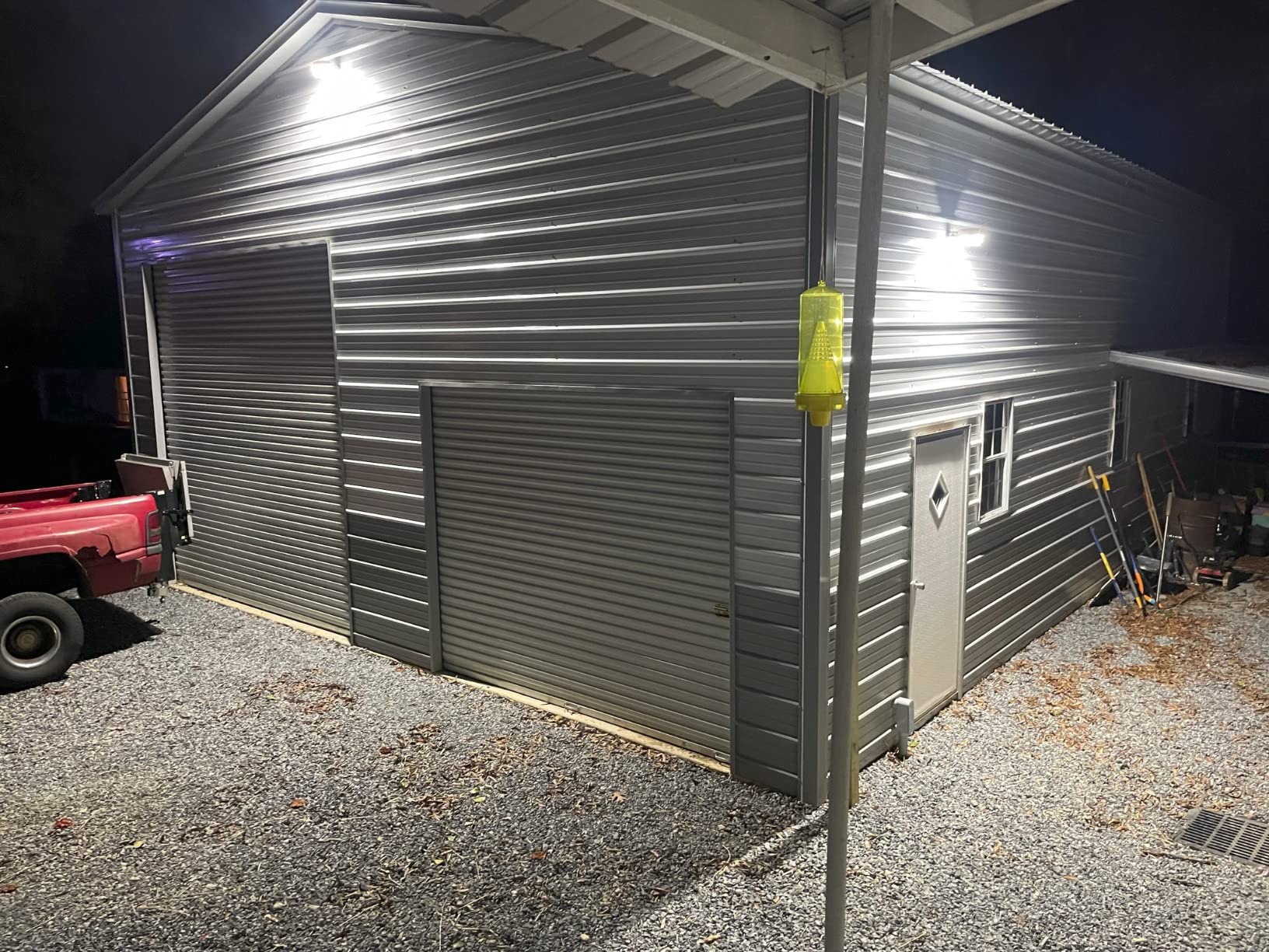 LED Barn Light Outdoor Dusk to Dawn Yard Light Aluminum 5000K | Area Light with Photocell Ultra Bright 5000K Daylight 7,500lm, 500W MH/HPS Replacement 100-277V IP65 Waterproof, ETL Listed customer photo 2