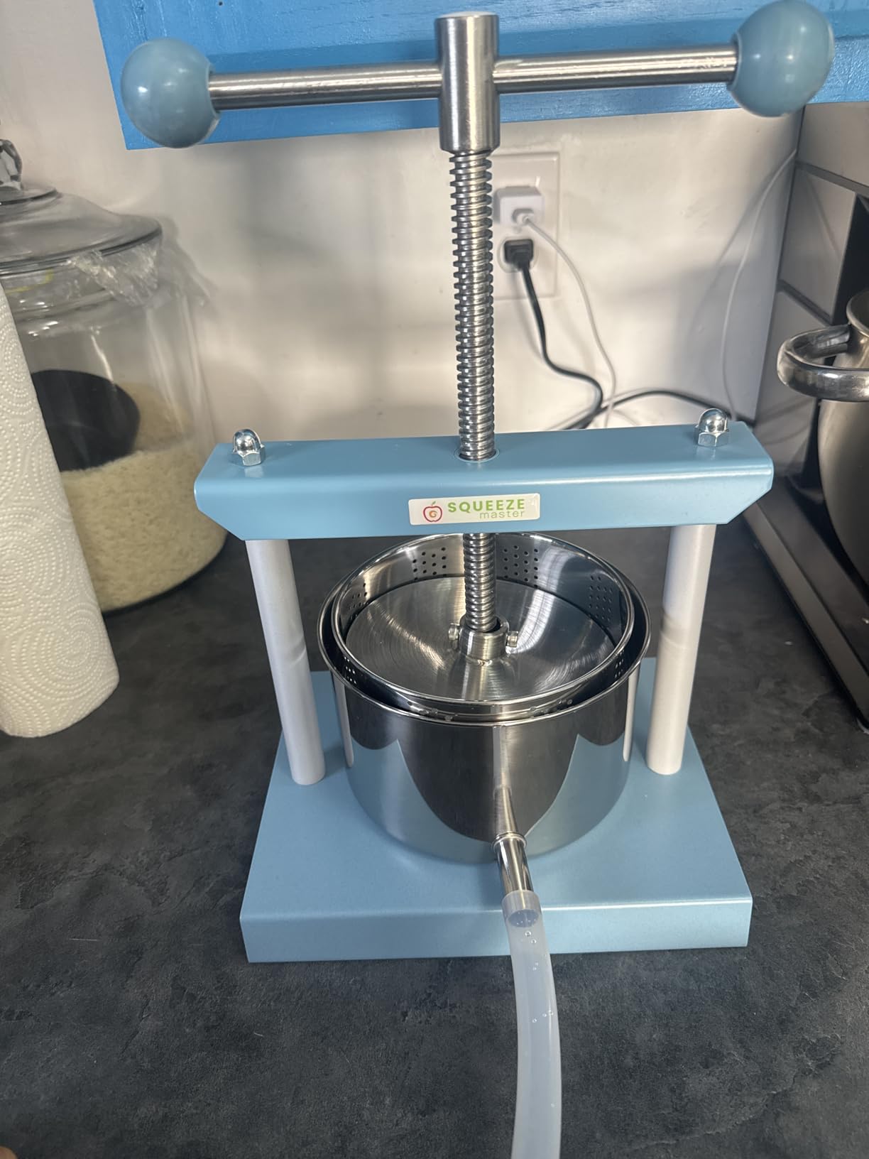 SQUEEZE master Cheese Tincture Herb Fruit Wine Manual Press -0.53Gallon/2 Litre-Power Ball Handle-Stainless Steel & Iron for Juice, Cider, Wine, Olive Oil customer photo 2