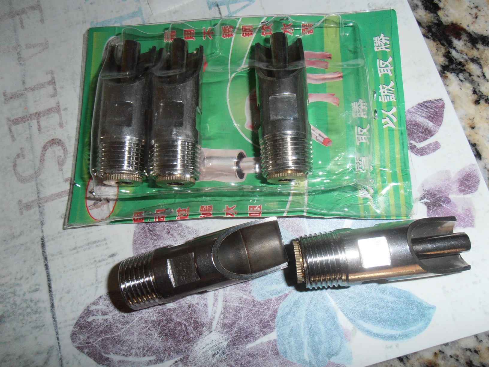 Golden Pearl 5pc 1/2 NPT Stainless Steel Automatic Pig Nipple Water Drinker Feeder Waterer for Piglets customer photo 2