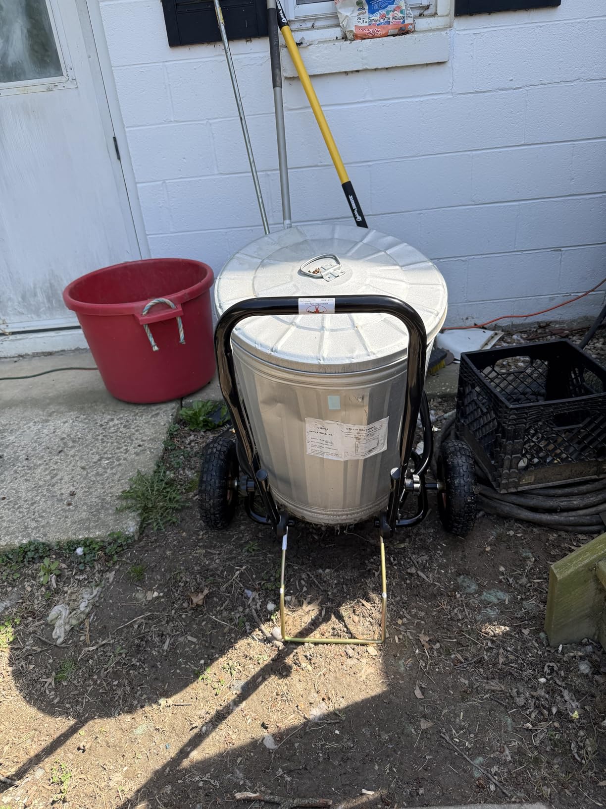 Miller 3-Pack Muck Cart Utility Wagon, 70-Quart Tub Compatible, 350-Pound Capacity - Foldable Two-Wheel Farm & Ranch Transport with Adjustable Handle, Pneumatic Tires, and Kickstand, CA500 customer photo 1