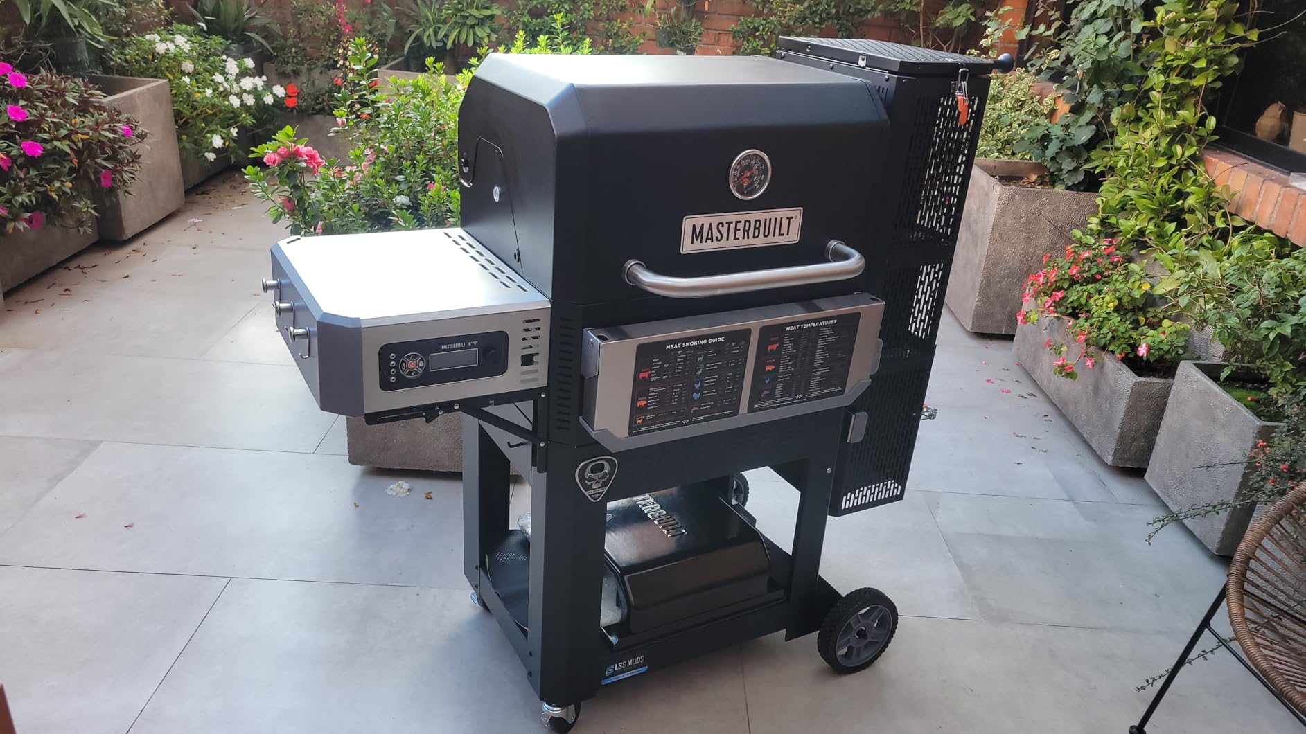 Masterbuilt Gravity Series 800 Smoker Grill customer photo 1
