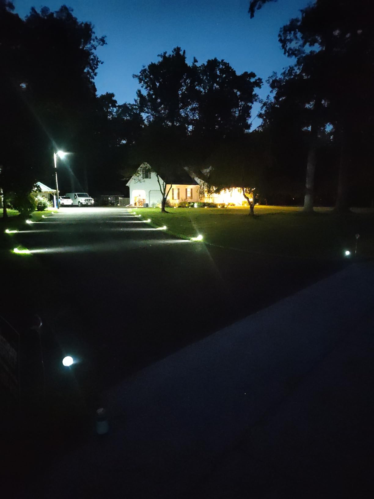 deerdance 10000LM 5000K LED Barn Light Dusk to Dawn Outdoor Lighting, 80W 120V Hardwire, IP65 Waterproof, Aluminum, Outdoor Security Flood Light with Photocell, For Farmhouse Garage Yard Warehouse customer photo 1
