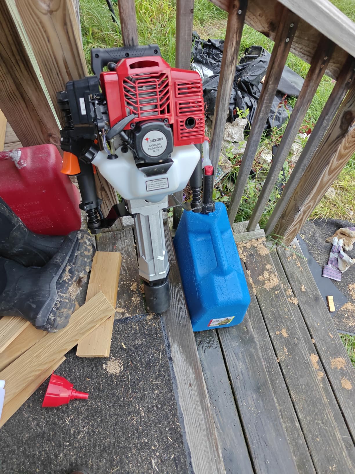 52cc Gas T Post Driver, 1900W 2 Stroke Fencing Tool with 2 Sleeves | Heavy Duty, 6500RPM, 55J Impact, 2 Sleeves Included (55mm/70mm), Ergonomic Handle, Post Pounder for Farm, Ranch, Construction customer photo 1