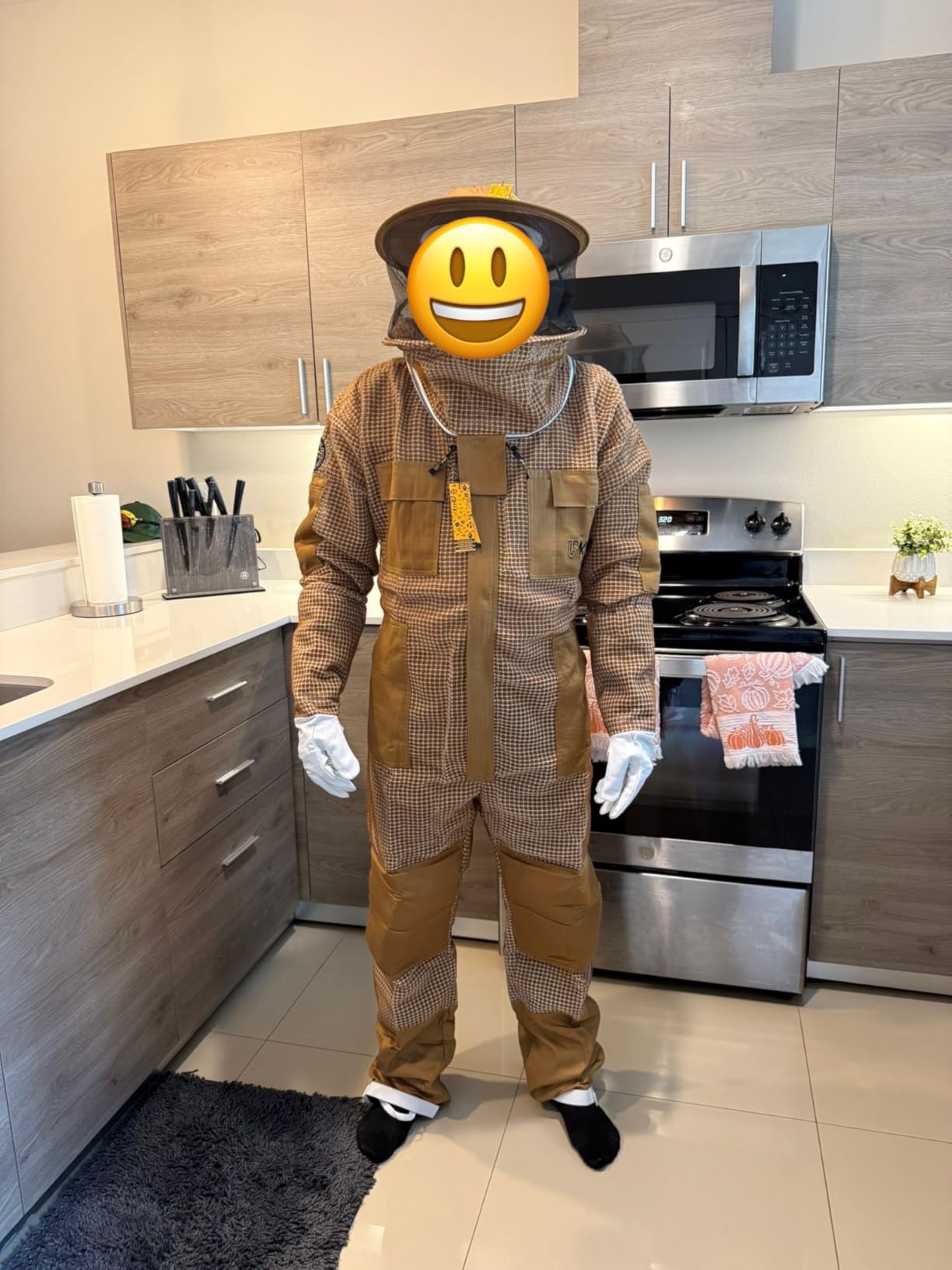 3-Layer Ultra Ventilated Sting Proof Bee Suit for Men & Women - Premium Beekeeping Suit with Bee Gloves & Two Detachable Beekeeping Veils (White L) customer photo 2