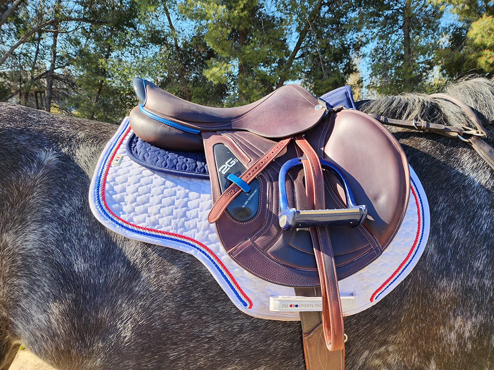 Southwestern Equine OrthoRide English Half Pad English Saddle Pad Quilted Correction Pad Adjustable 12 Memory Foam Inserts customer photo 2