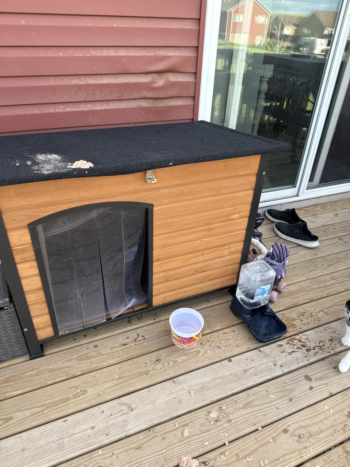 Aivituvin Heated Dog House Outdoor & Indoor Dog Kennel with Insulated Liner & Heating System for Winter Waterproof Large Dog Cage for Small & Medium & Large Dogs, Unique All-Around Iron Frame customer photo 2