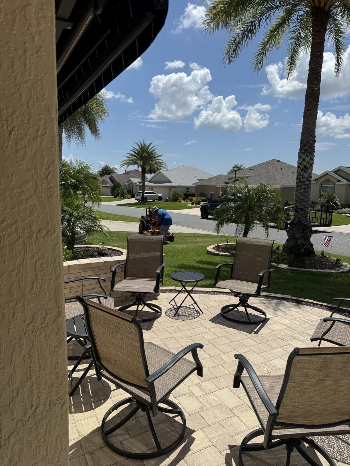 aosu D1 Classic 4-Cam Kit, Security Cameras Wireless Outdoor, Solar Powered | No Subscription Required, 32GB Build-in Storage, 360° Auto Tracking, Solar Powered, 3MP Color Night Vision, Easy Install customer photo 1