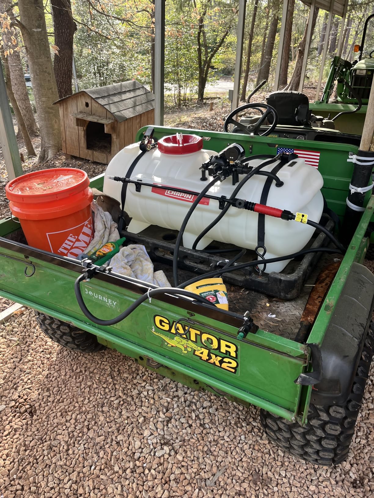 Chapin 97214 Made in The USA 25-Gallon 2.5GPM/12V EZ Mount Deluxe Multi-Purpose ATV/UTV Tank Sprayer with 2-Nozzle Spray Boom Attachment customer photo 2