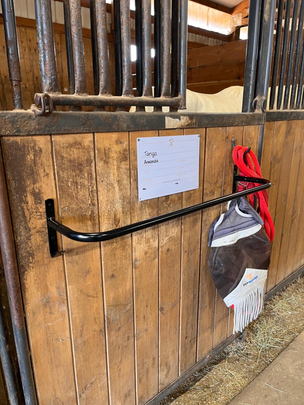 Blanket Rack with Bridle Hooks, Wall Mounted Removable Horse Blanket Bar for Hanging Horse Blankets Pads Saddle Blankets, 34 Inch customer photo 1