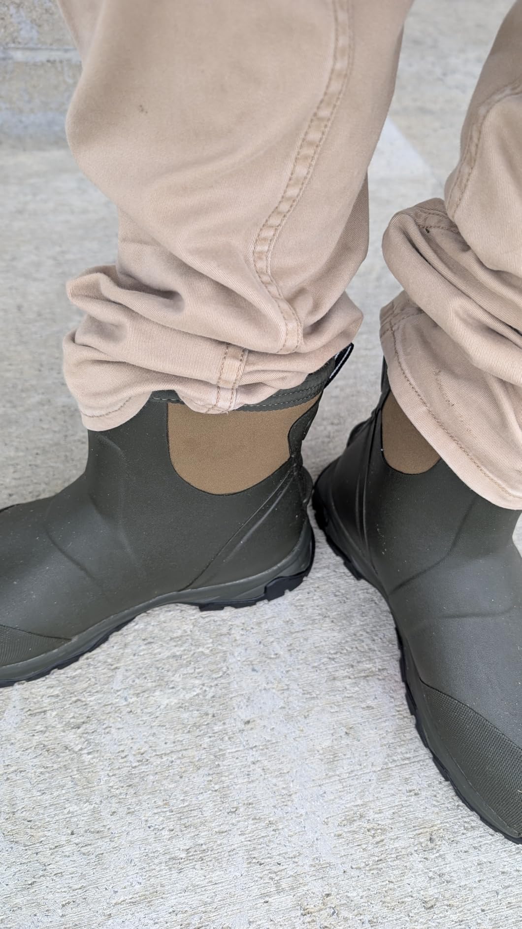 HISEA Upgraded Excursion Pro Men's Rain Boots, Ankle Height Rubber Hunting Boots Waterproof Insulated Neoprene Boots Durable Outdoor Mud Booties for Hunting Gardening Farming Fishing and Yard Work customer photo 1