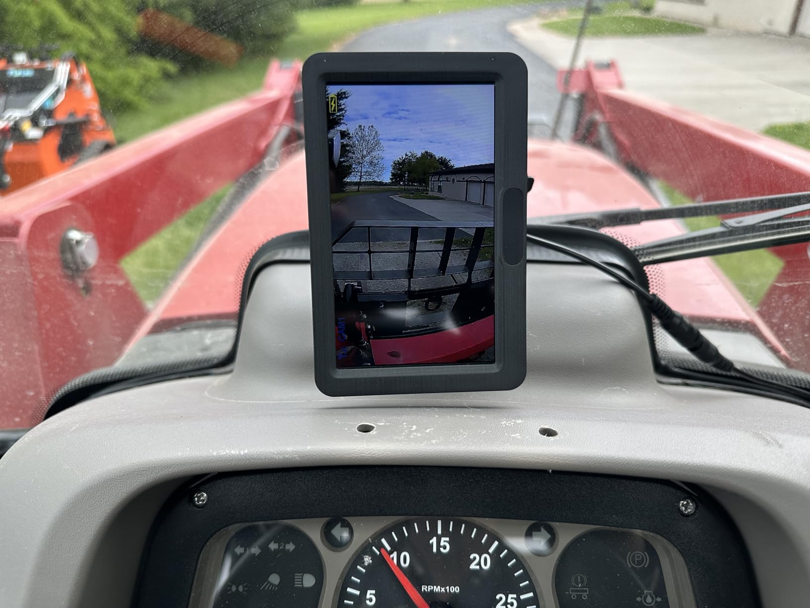 Magnetic Solar Wireless Backup Camera with 5
