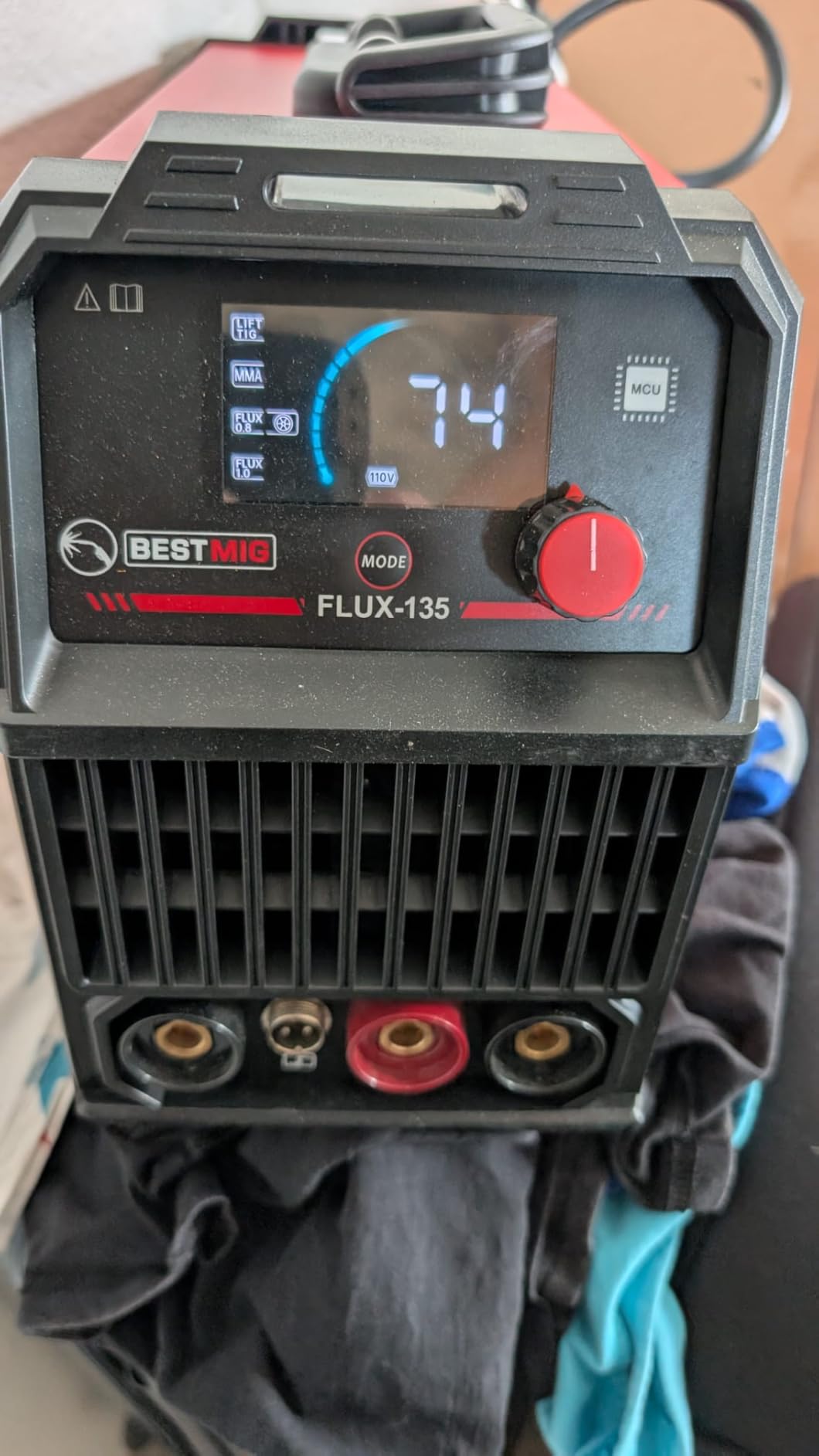 BESTMIG 135A MIG Welder - 3-in-1 Flux Core Welder, MIG/Lift TIG/Stick Welding Machine - Portable IGBT Inverter - 110V with Welding Helmets and Gloves (Red Black, MIG 135A Welder) customer photo 1