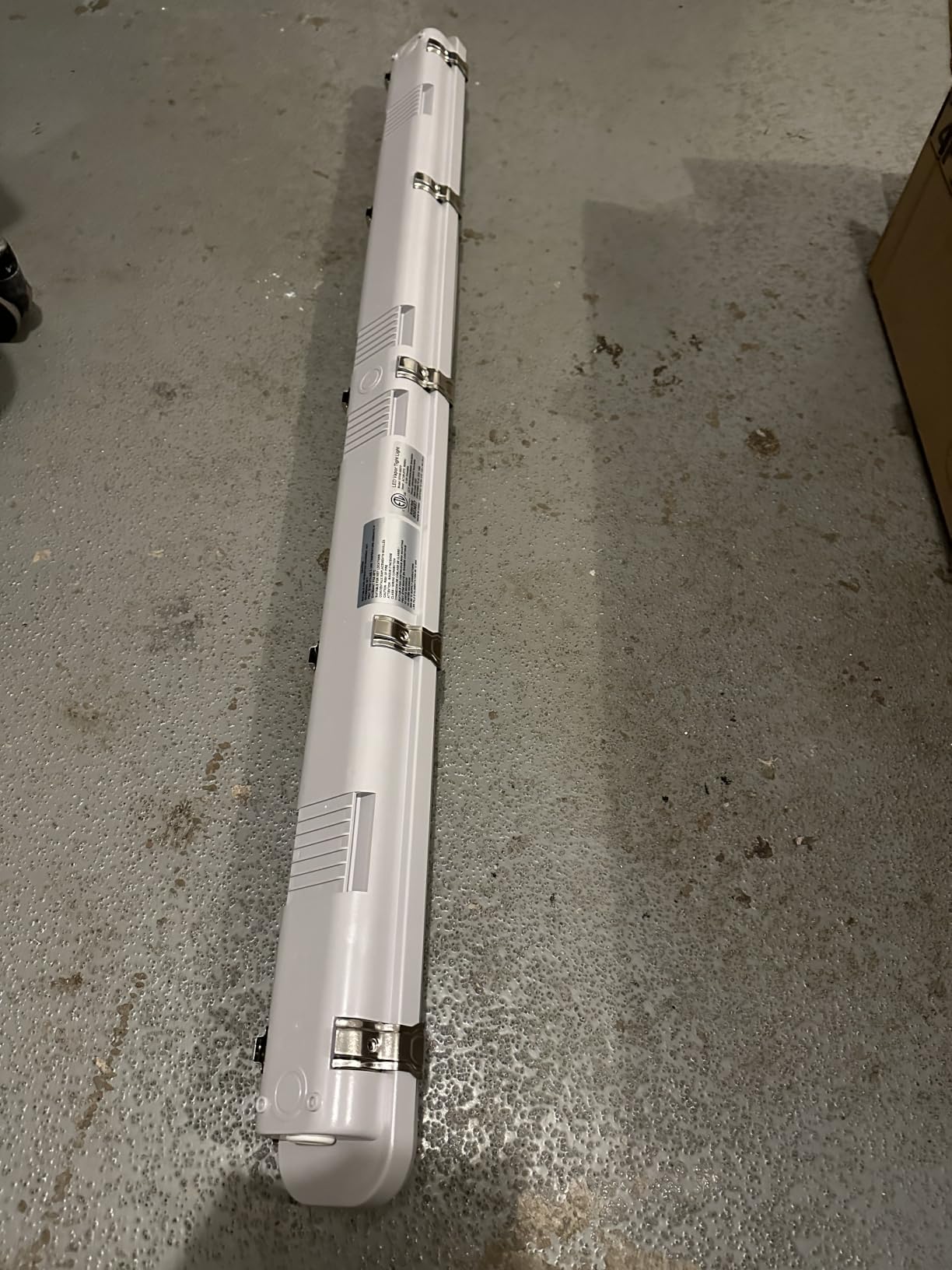 4FT LED Vapor Tight Light 60W/50W/40W, 4000K/5000K/6000K CCT, 4Pack | IP65 Waterproof 7800lm(150W Eq.) 0-10V Dimmable Outdoor Shop Light LED Vapor Proof Fixture for Garage Shop Barn Basement ETL customer photo 2