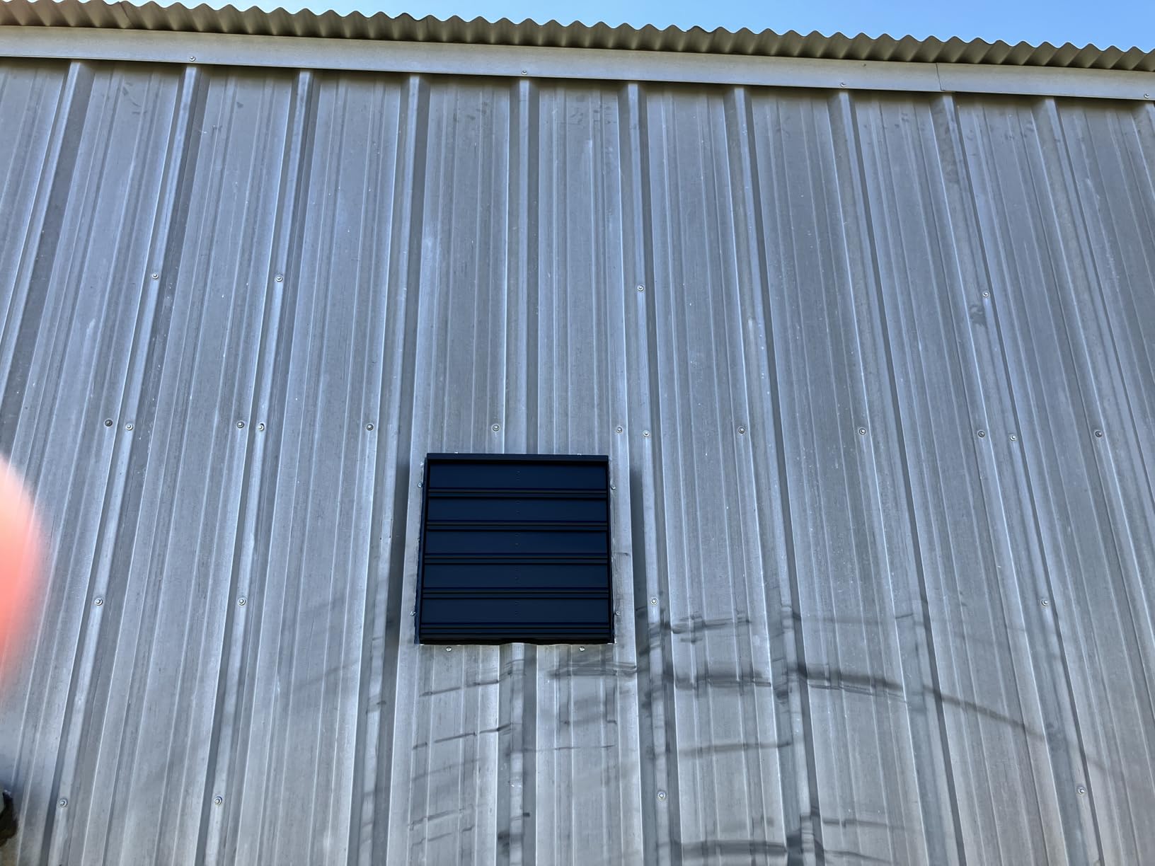 InoKraft 16 in Shutter Exhaust Fan, 2800 CFM Attic Fan, Wireless Control | 8-speed airflow, high-volume ventilation, weather-resistant shutters, ideal for large attics, garages, barns and coops customer photo 1