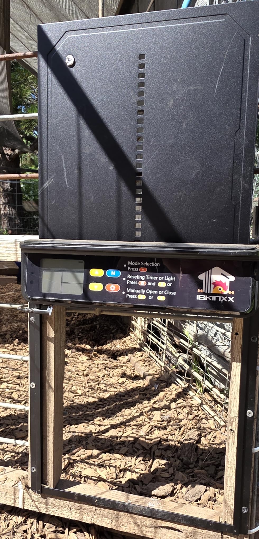 Automatic Chicken Coop Door Solar Powered, 4 Modes Automatic Chicken Door Solar, Anti-Pinch & Weather Proof Coop Door with Remote Control customer photo 1