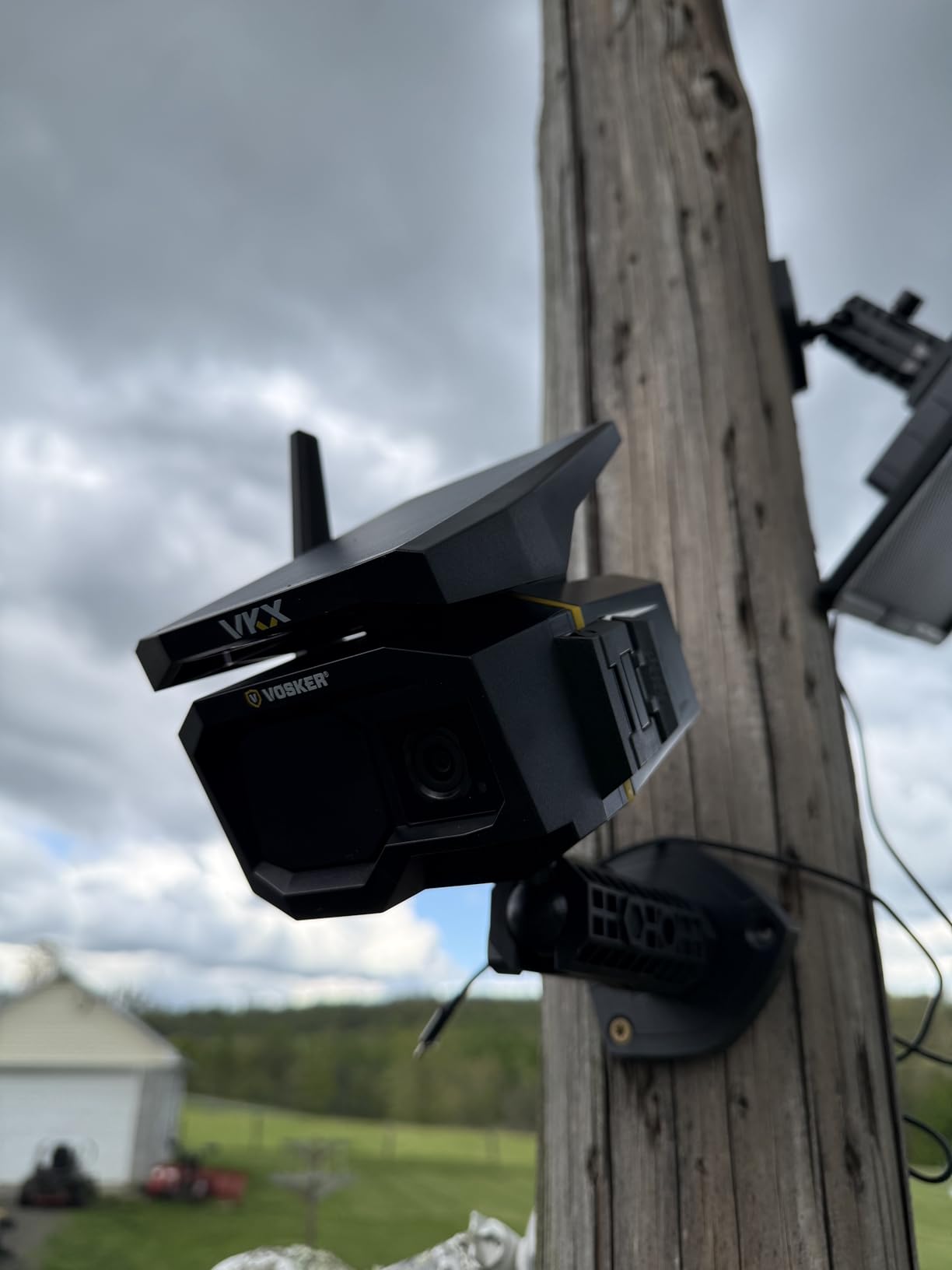 Vosker VKX Farmers Pack Solar 4G LTE Security Camera, Wireless Outdoor Surveillance for Farms, Sheds and Rural Properties, No Wi-Fi Needed, SIM Card Included Night Vision, IP65 Weather-Resistant customer photo 2