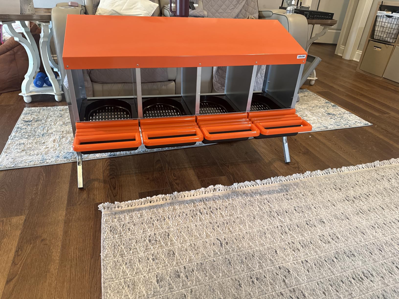 VEVOR Chicken Nesting Boxes, 6 Compartments, with Support Legs, Easy Egg Collection, Galvanized Steel and High-Strength Plastic, Roll Away Nesting Boxes for Chickens and Hens Laying Eggs, Orange customer photo 1
