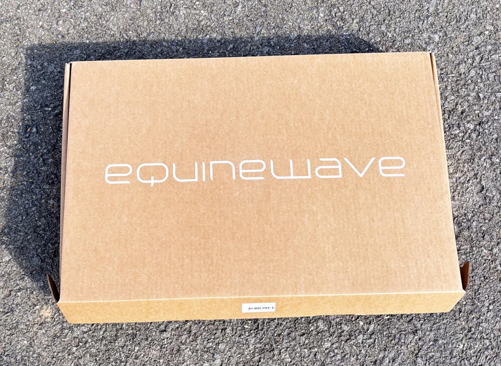 EQUINEWAVE Embossed All Purpose Saddle Pad, Cooling Performance Lining, Contoured Fit, Textured Design for English Riding customer photo 1
