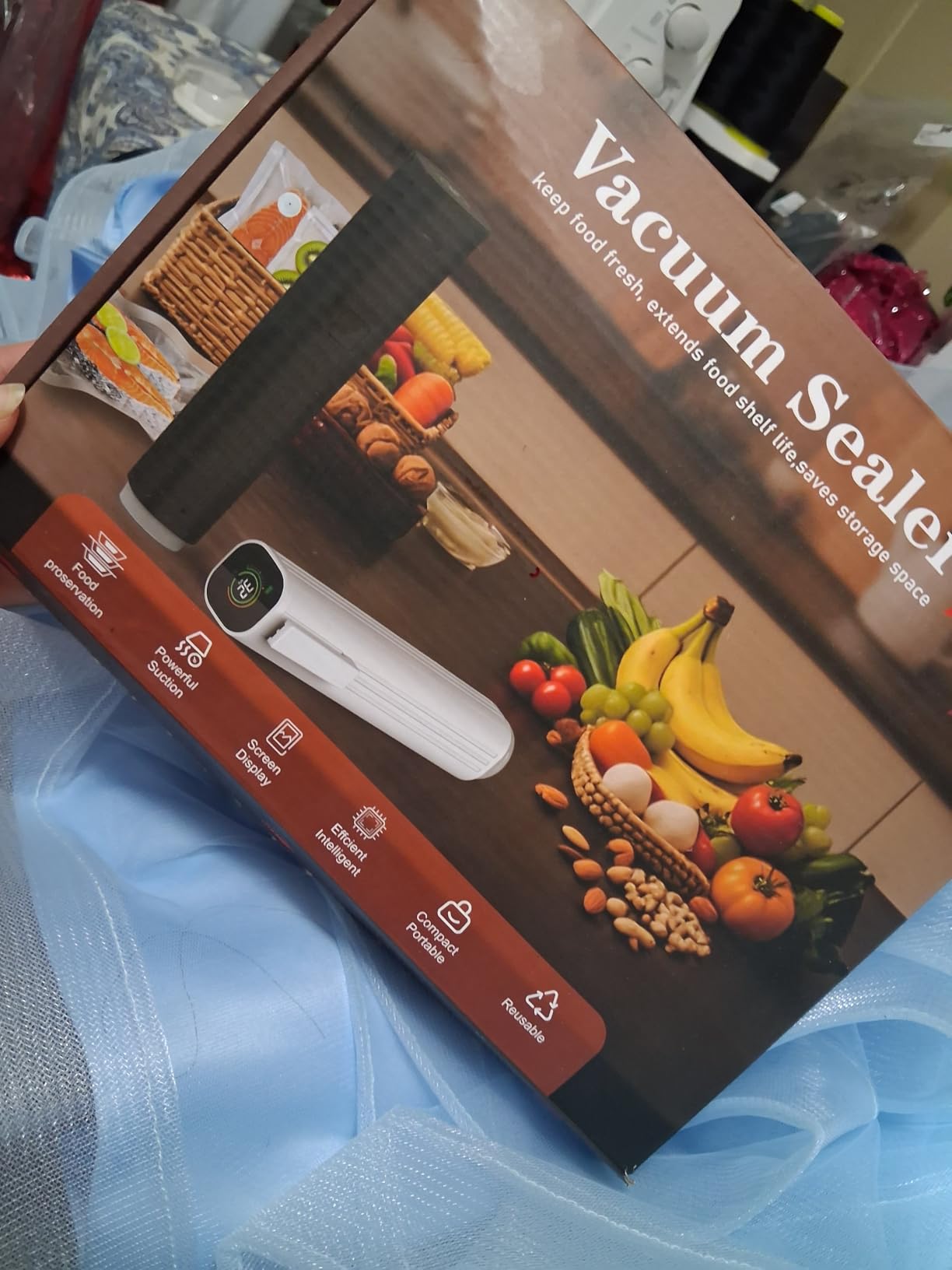 Elxis Vacuum Sealer, Portable handheld Vacuum Sealer + 30 Reusable Vacuum Bags, Portable Food Sealer, With LED pressure display, 2-Speed Pressure Control (60/80 Kpa) customer photo 1