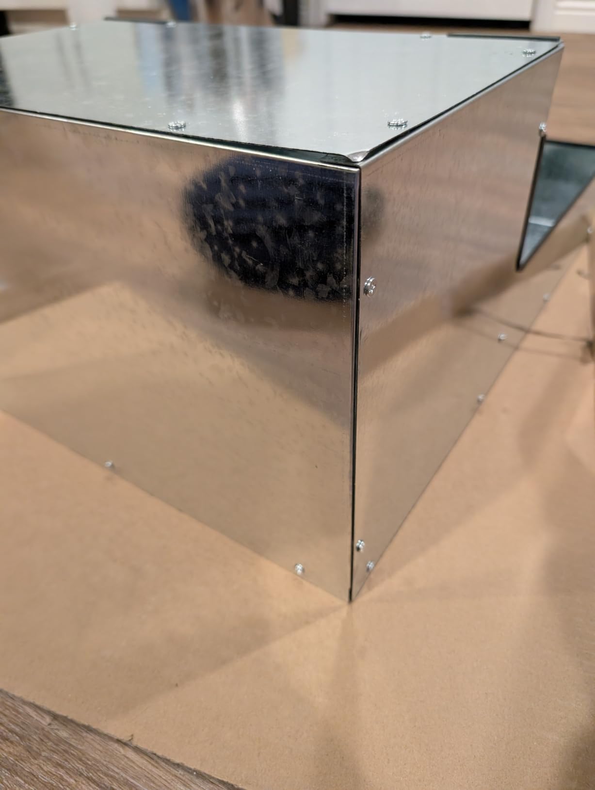 Extra-Large Galvanized Metal Rabbit Breeding Box 24 x 16 x 10 Inch, Guinea Pigs Breeding House with Semi-Enclosed Partition, Durable Small Animal Hideout Burrow for Rabbits and Guinea Pigs customer photo 1