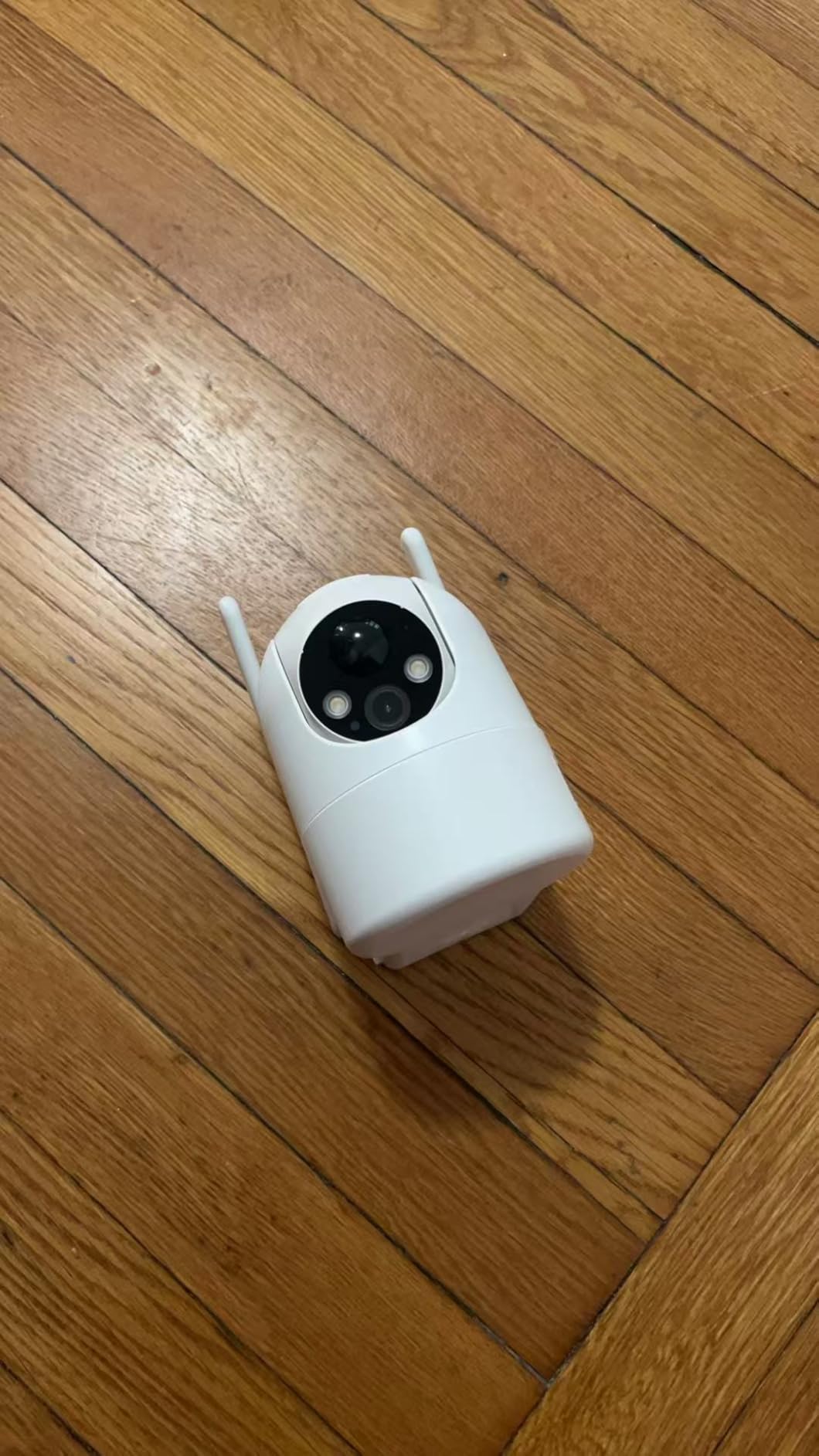LIWAN 4G LTE Cellular Security Camera, No WiFi Security Camera Wireless Outdoor with SIM Card, Solar Powered, 2K Color Night Vision, 360° View, PIR Sensor, Off Grid Cameras for Farm, Cabin, Job Site customer photo 2