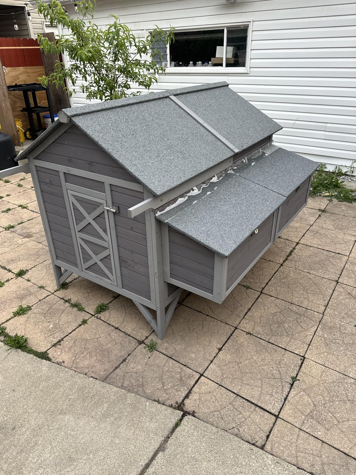 GUTINNEEN Large Chicken Coop with Run with All-Arounded Iron Frame Chicken Tractor Mobile Chicken House with Large Run and Nesting Box Waterproof Outdoor Poultry Cage for Backyard customer photo 2