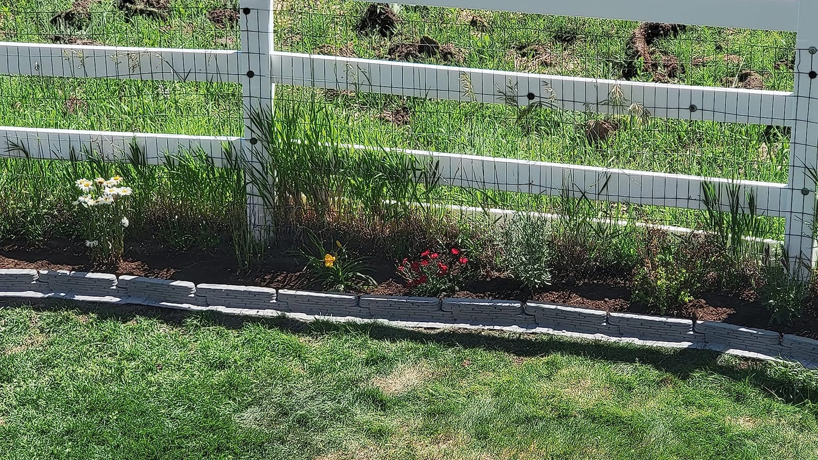 Emsco Group 2032HD Bedrocks Trim-Free Gray, 20 Feet - Natural Stacked Slate Design Garden Lawn Edging customer photo 1