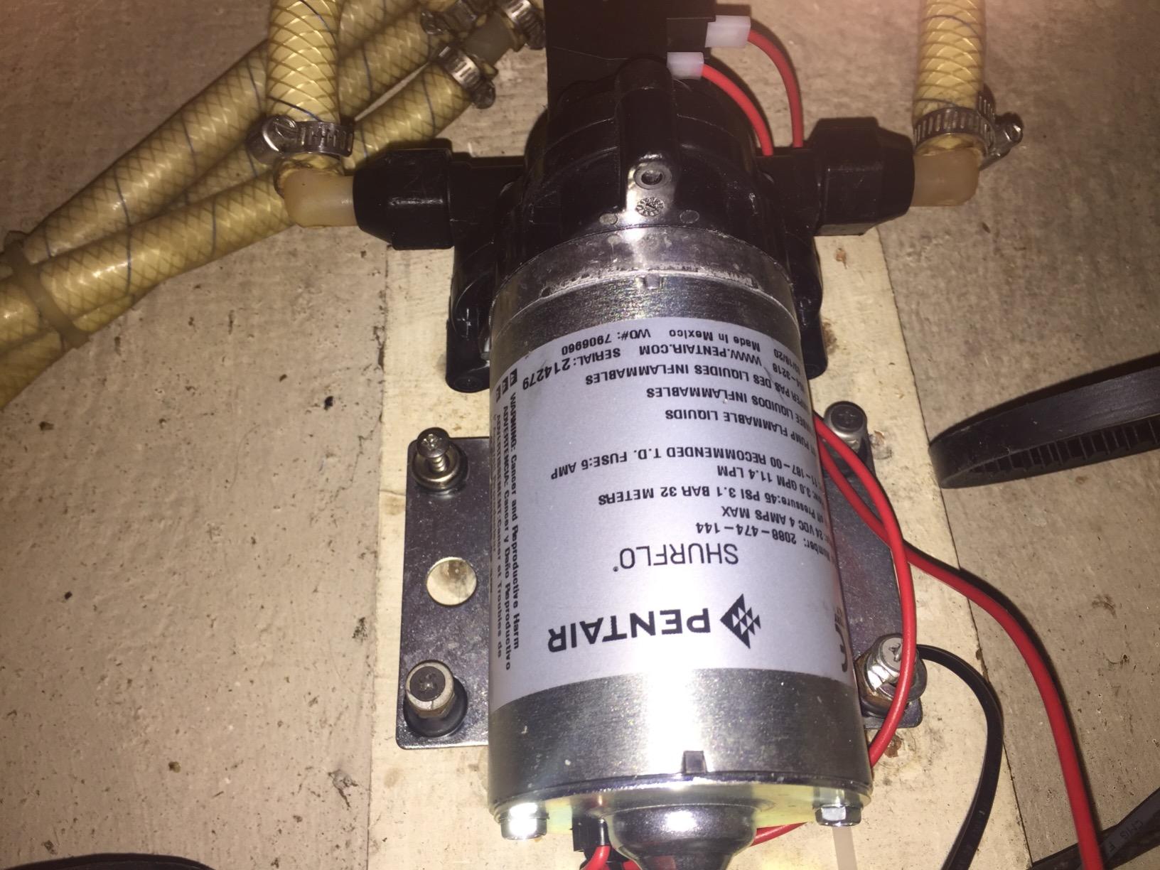 SHURflo 2088-474-144 Auto Demand Diaphragm Sprayer Pump, 3.0 GPM, Back-Flow Preventive Valve and Self-Priming, Chemically Resistant Materials, 45-PSI, 12VDC customer photo 1