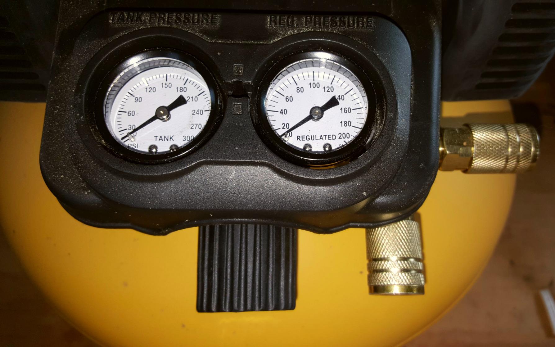 DEWALT Pancake Air Compressor, 6 Gallon, 165 PSI (DWFP55126) customer photo 1