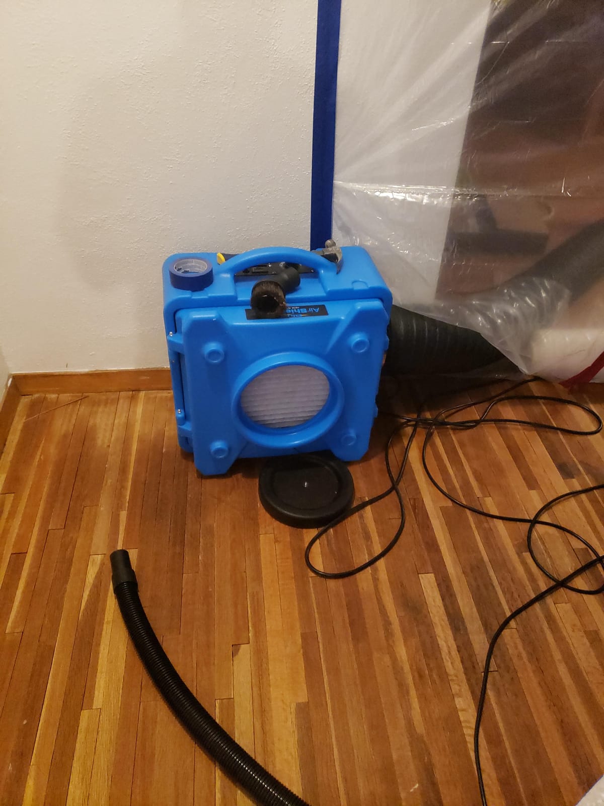 BlueDri Air Shield 550 HEPA Air Scrubber, Water Damage Restoration Equipment Air Purifier, Covers 1400 Sq. Ft, Daisy Chain Capable, For Commercial Use, Blue, BD-AS-550 customer photo 2