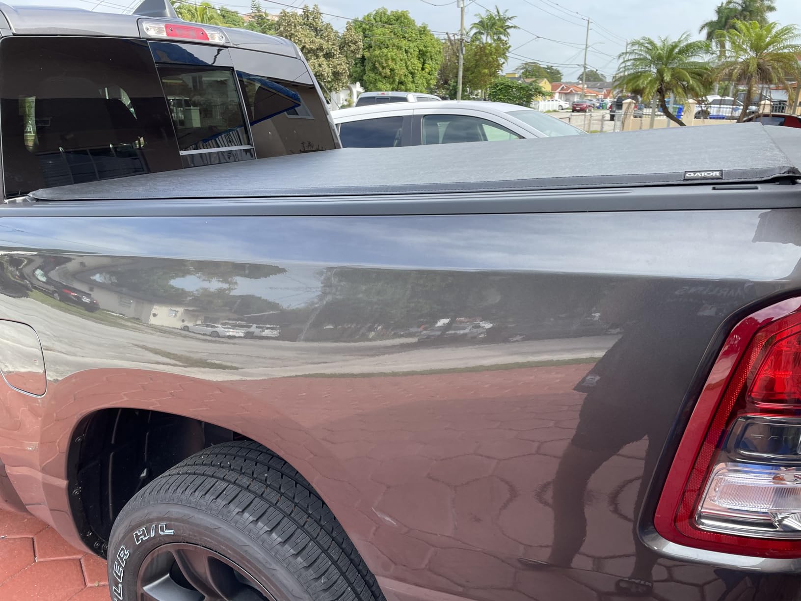 Gator Soft Roll-Up Truck Bed Tonneau Cover w/ Gear Straps | 138693 | Fits 2019 - 2026 Dodge Ram 1500 (New Body Style) WON'T Fit Multi-Function (Split) Tailgate or RAMBox 6' 4