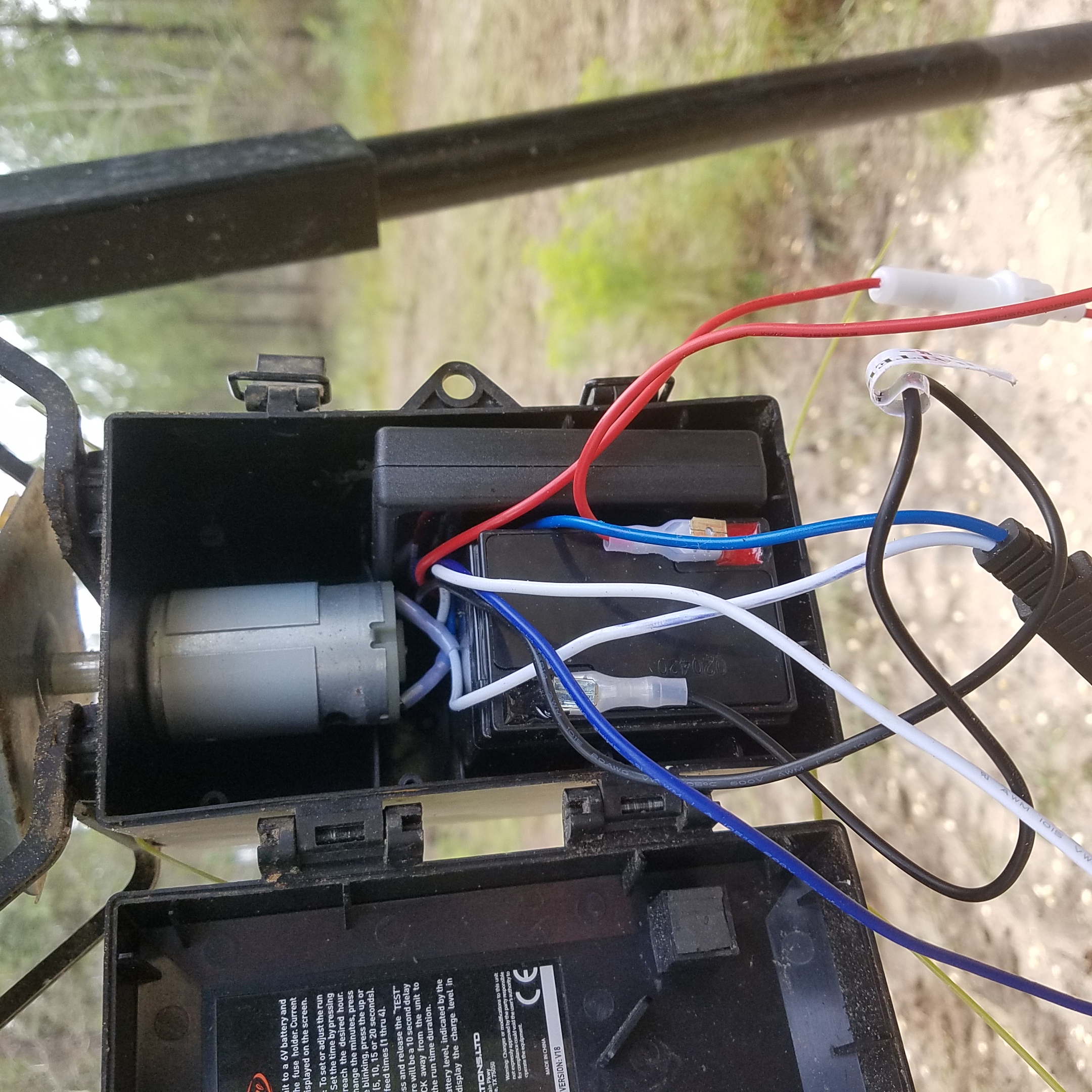 Highwild 6V/12V Universal Game Feeder Digital Timer | Up to 8 Feed Times Deer Feeder Timer with Adjustable Feed Duration, Motor Speed, LCD Display, and Memory Function for Hunting customer photo 2
