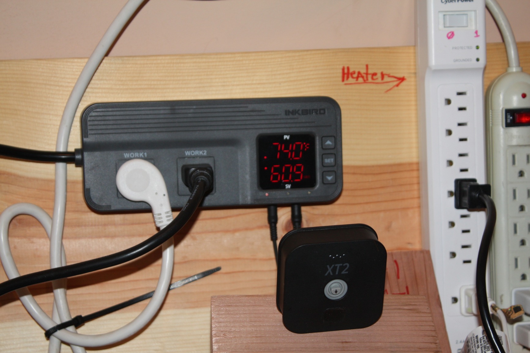 Temperature and Humidity Controller ITC-608T Pre-Wired Dual Stage Thermostat 120VAC 15A 1800W ETL Listed customer photo 2