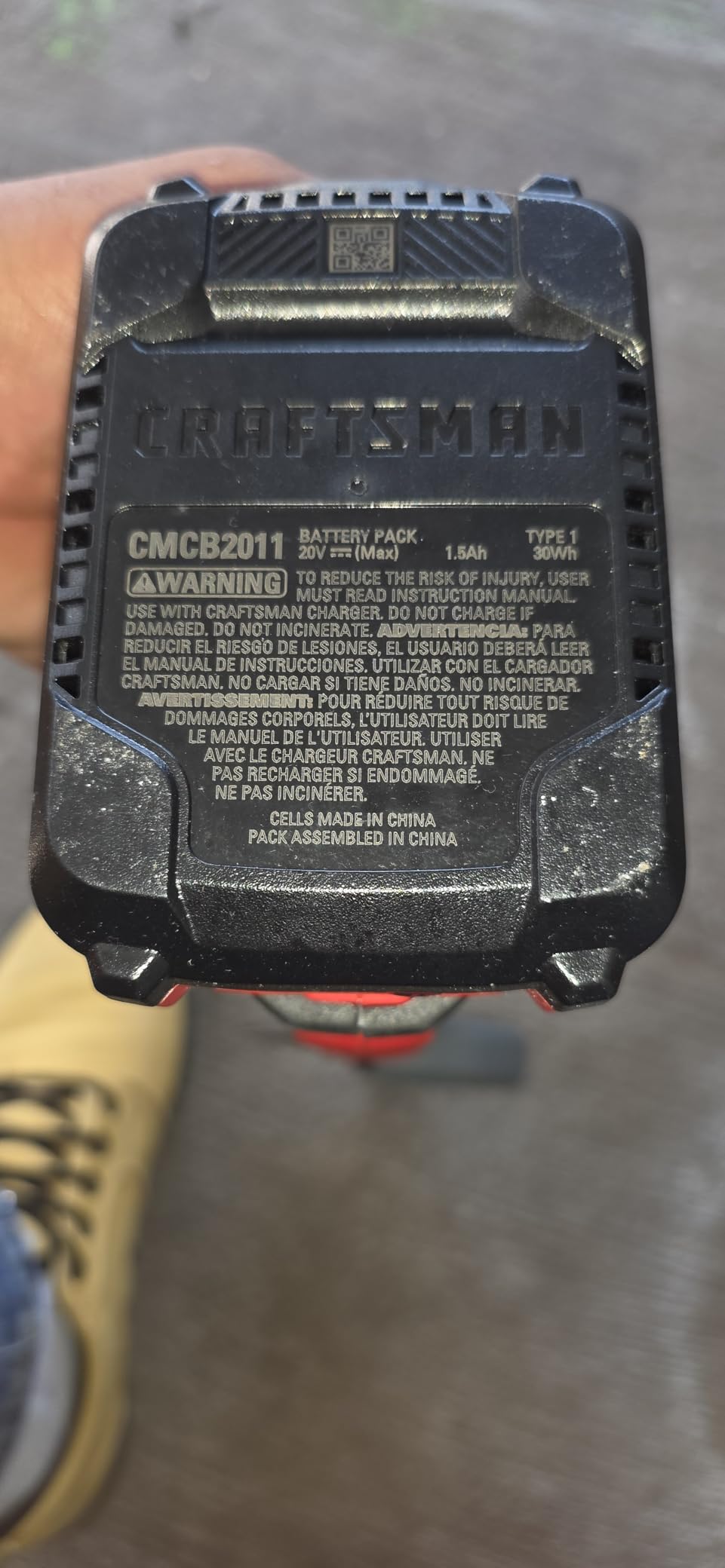 CRAFTSMAN V20* Angle Grinder, Small, 4-1/2-Inch, Tool Only (CMCG400B) customer photo 1