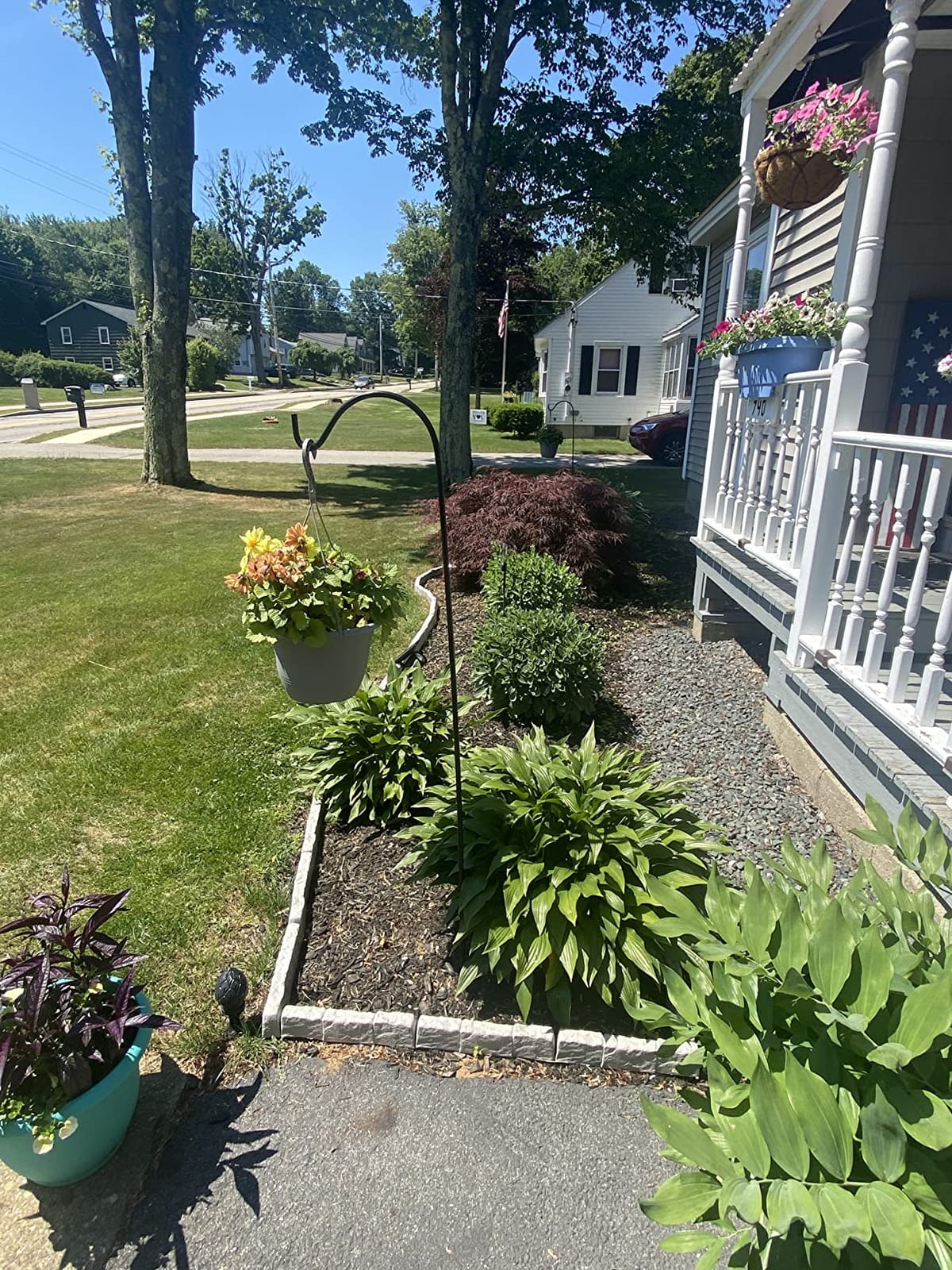 Suncast Interlocking Border Edging - Stone-Like Poly Construction for Garden, Lawn, and Landscape Edging - Water Resistant Border for Containing Trees, Flower Beds and Walkways - Light Taupe, 20 customer photo 2