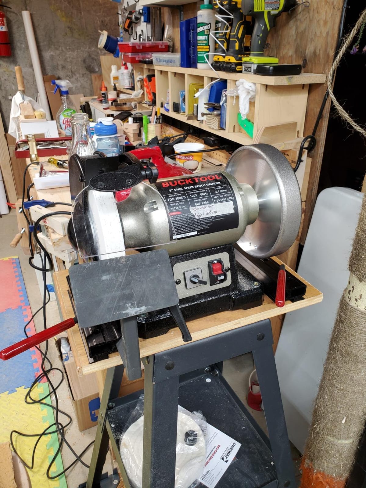 BUCKTOOL 8 inch Dual Speed Bench Grinder & Buffer, Professional Low High Speed Bench Grinder Buffer with Cast Iron Base TDS-200DS customer photo 2