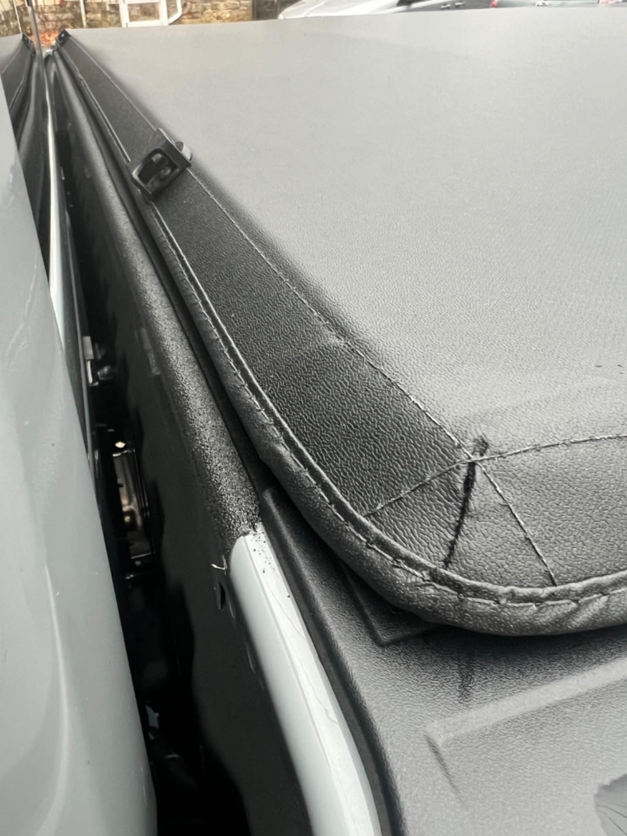 Tyger Auto T3 Soft Tri-fold Truck Bed Tonneau Cover Compatible with 2019-2026 Chevy Silverado GMC Sierra 1500 (Not Fit 19 LD/Limited) | 5'10