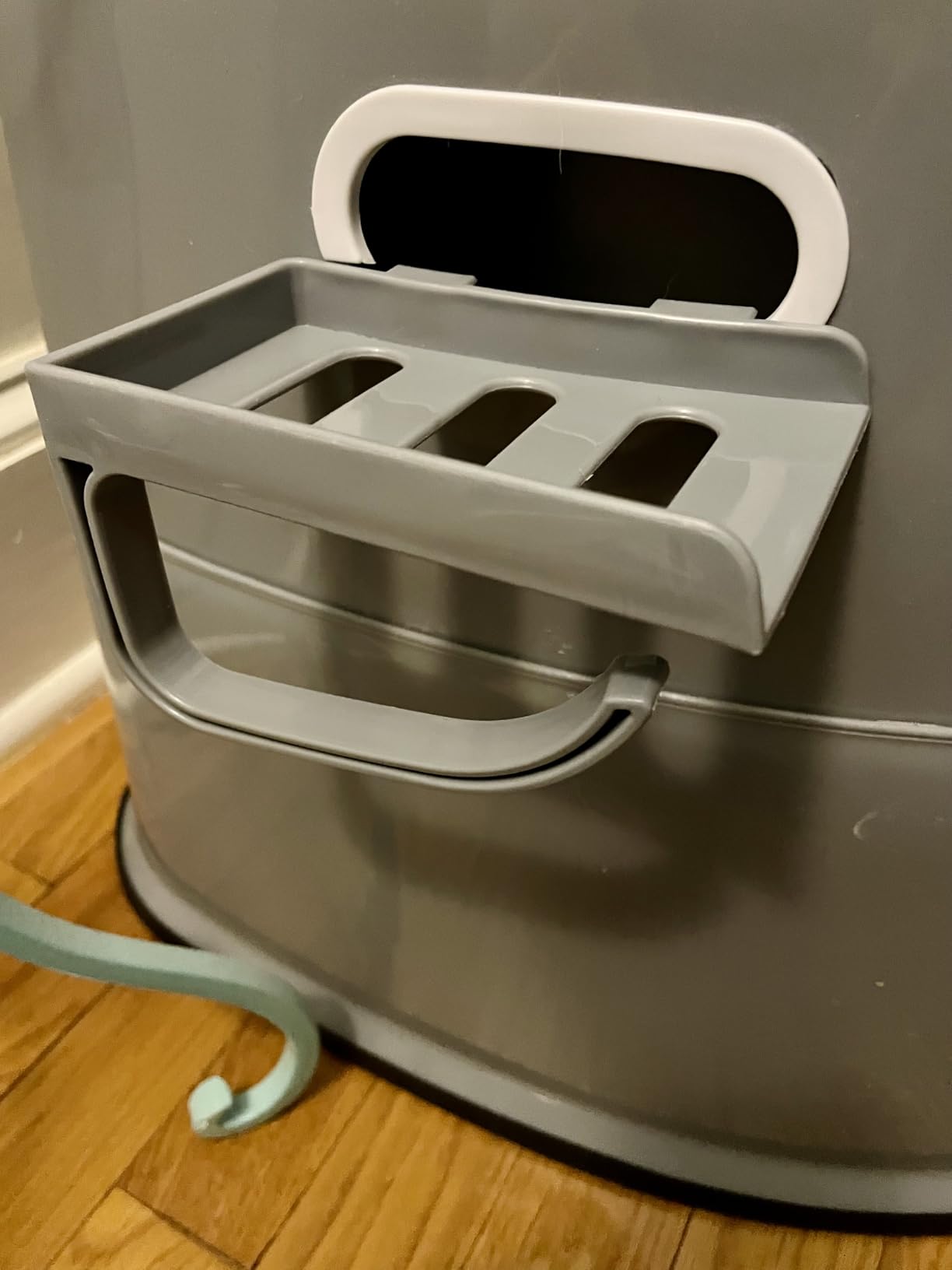 VINGLI Portable Toilet | Indoor Outdoor Commode w/Detachable Inner Bucket & Removable Paper Holder, Lightweight & Compact for Camping, Boat, Van, Emergency Use (Grey) customer photo 1