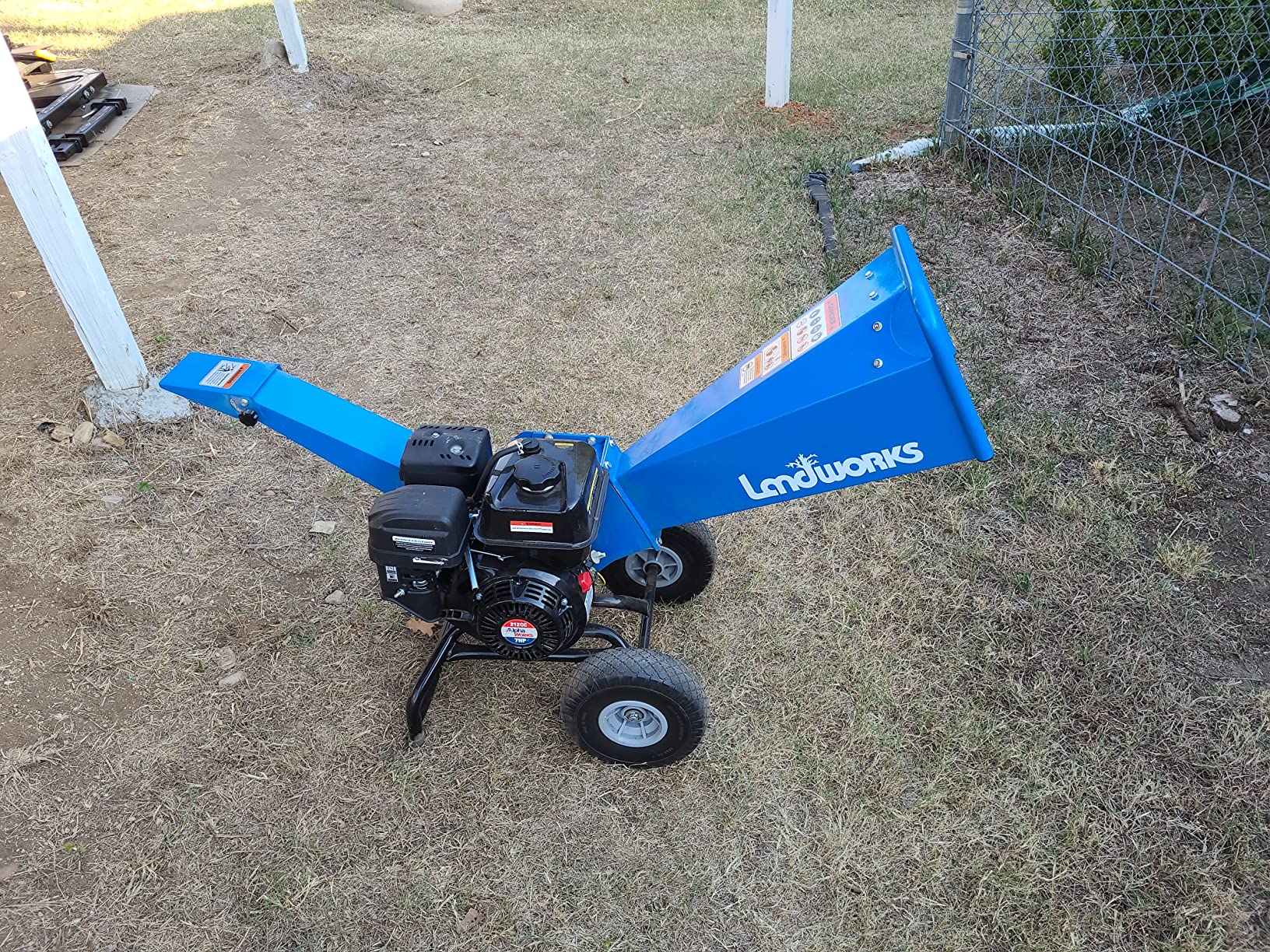 Landworks Rotor Wood Chipper Shredder Mulcher, 3 Inch Max Capacity customer photo 2