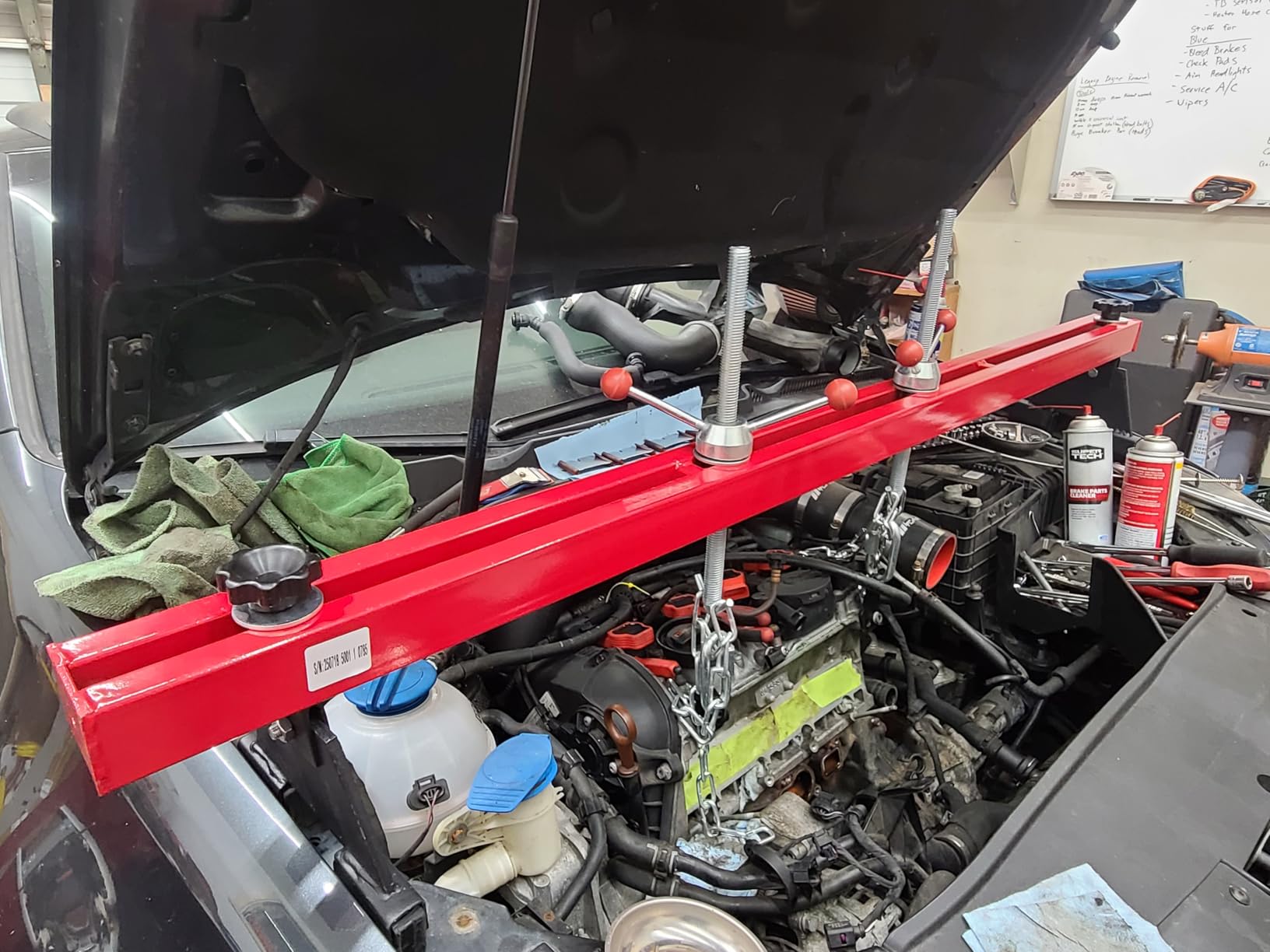 VEVOR Engine Support Bar 1100 Lbs Capacity Engine Transverse Bar Engine Hoist 2 Point Lift Holder Hoist Dual Hooks, Engine Hoist Keeps Engine Stable for Home Garages & Auto Repair Shop customer photo 2